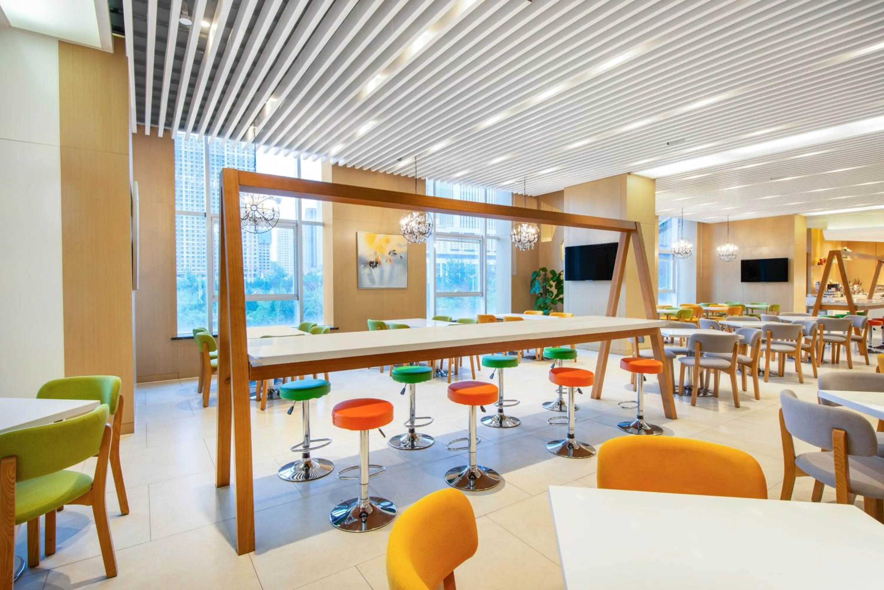 Restaurant/places to eat in Holiday Inn Express Jinan High-Tech Zone by IHG