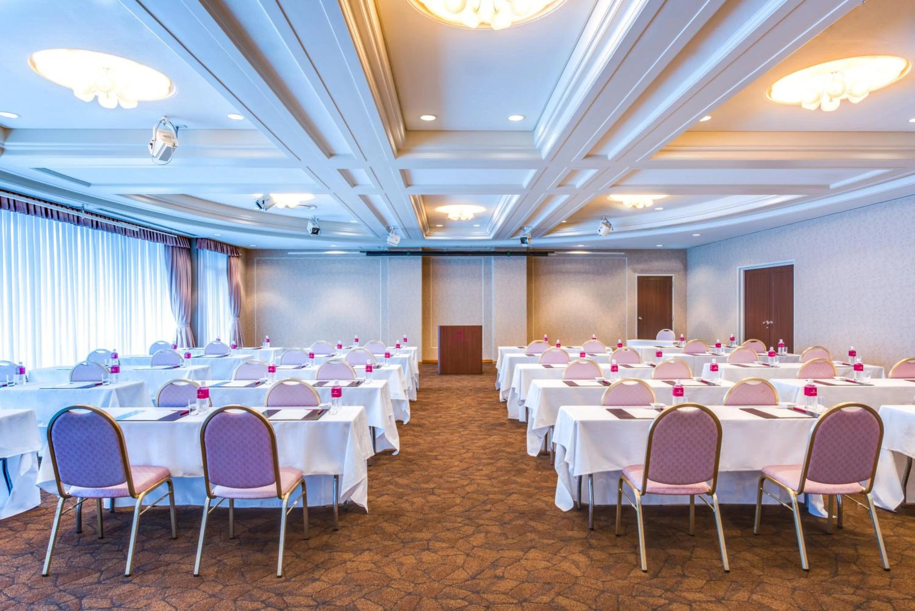 Meeting/conference room in ANA Crowne Plaza Ube, an IHG Hotel