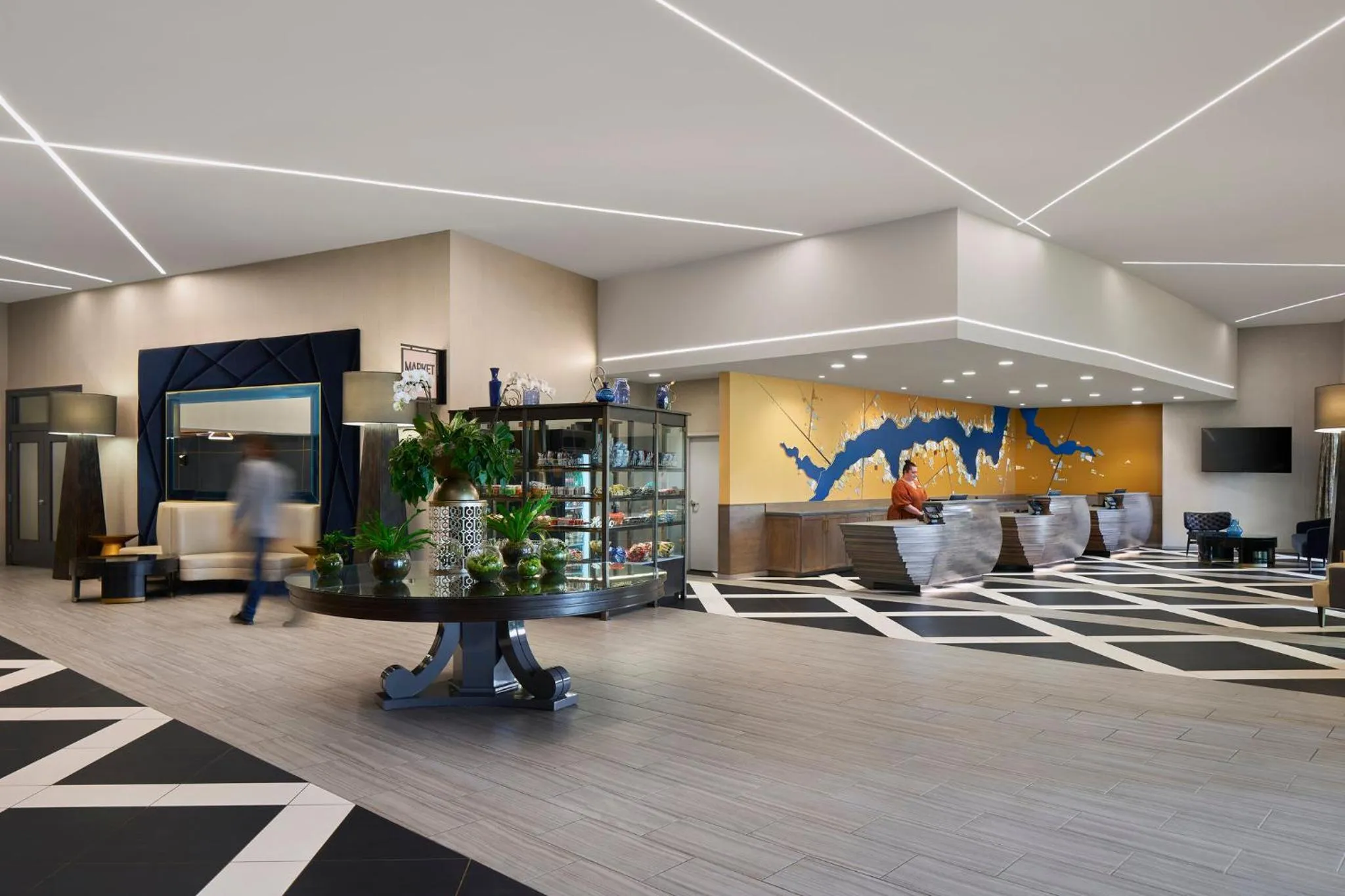 Property building in Crowne Plaza Providence-Warwick (Airport) by IHG