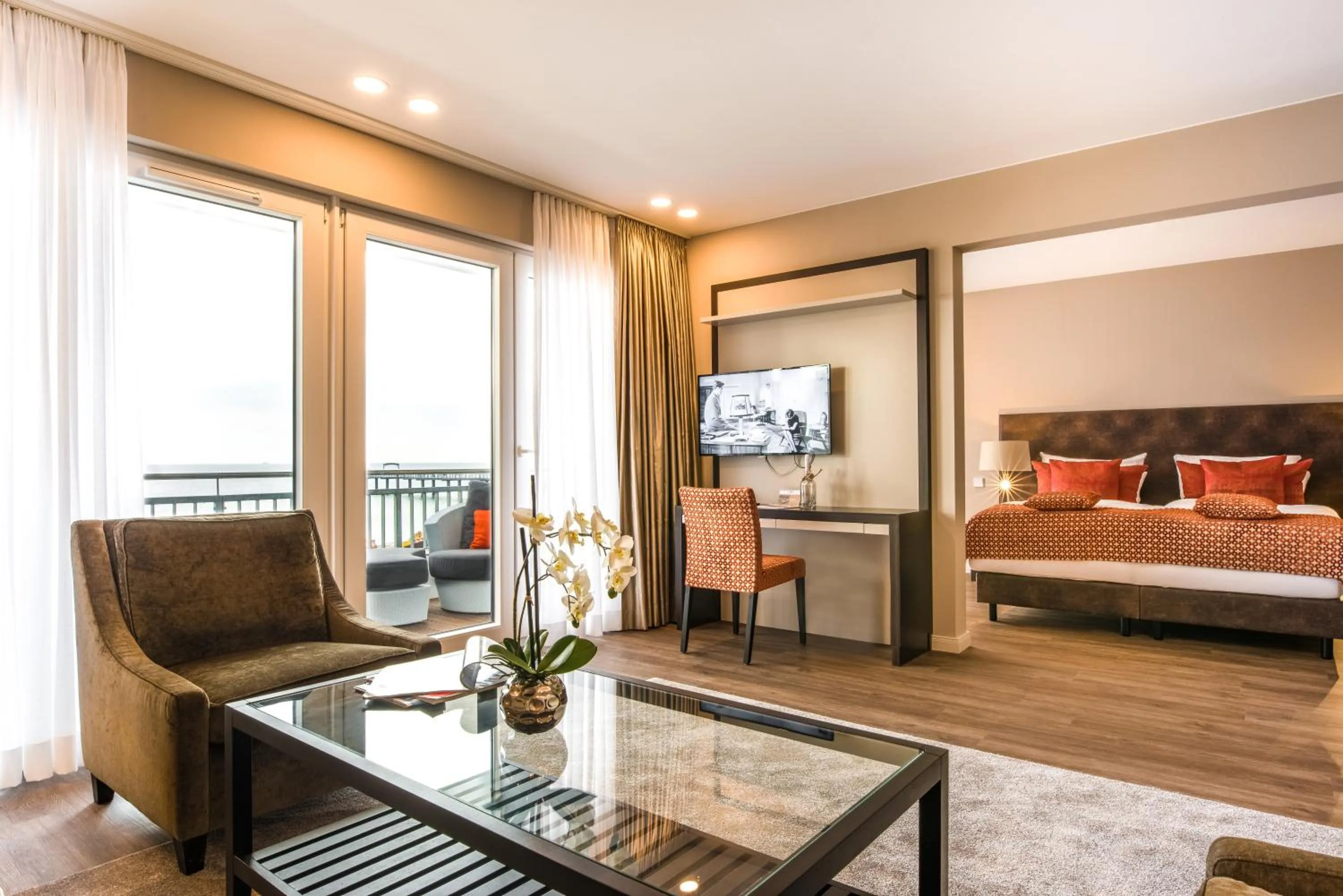 Photo of the whole room, Bed in Strandhotel Luv