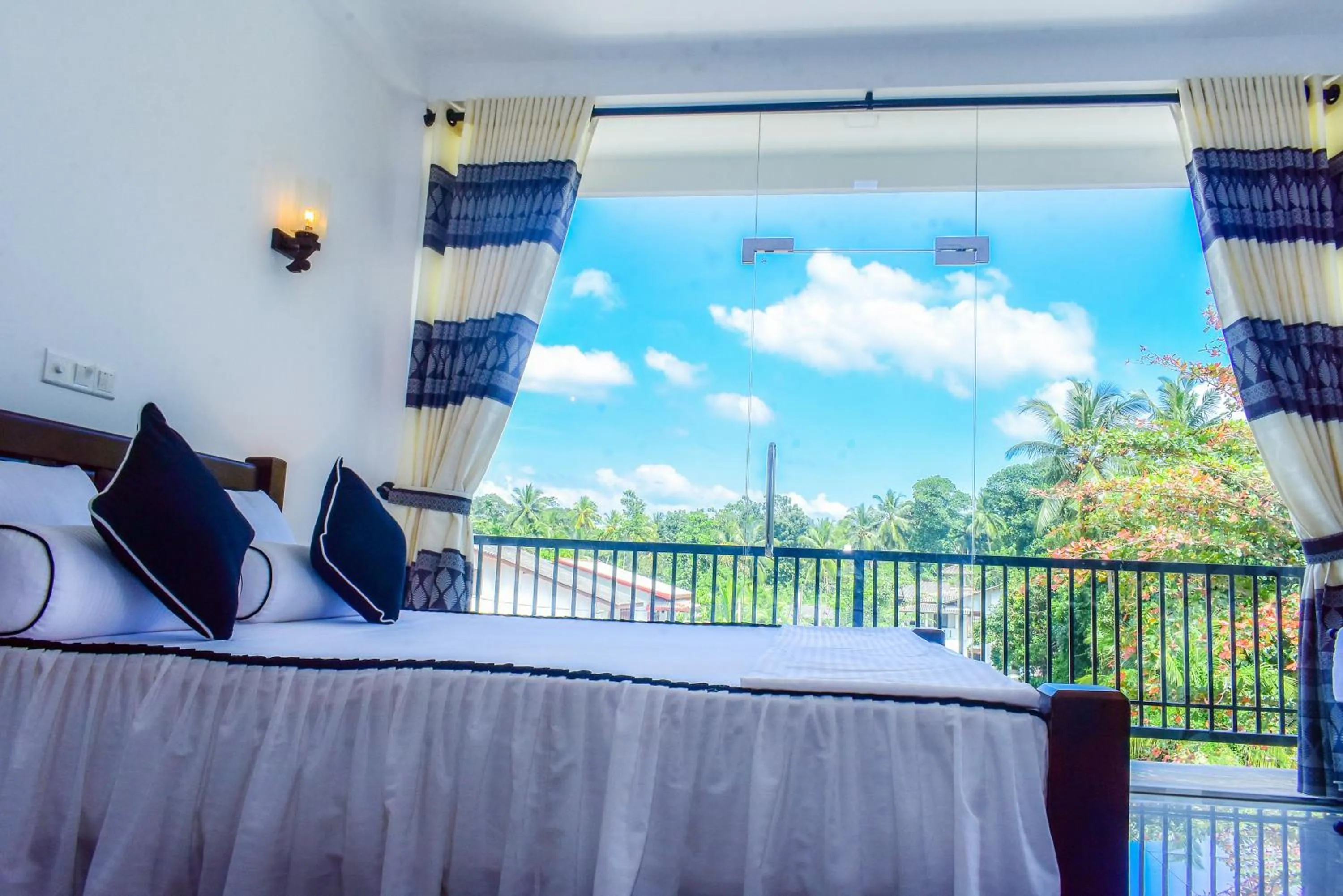 Nearby landmark, Bed in Minuri Villa