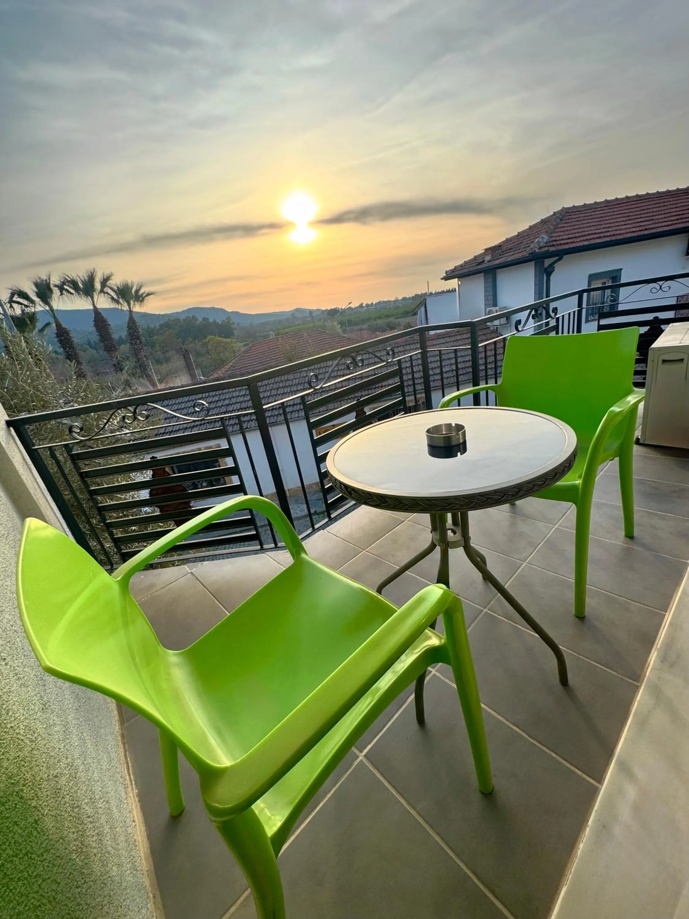 Rebetika Hotel & bistro