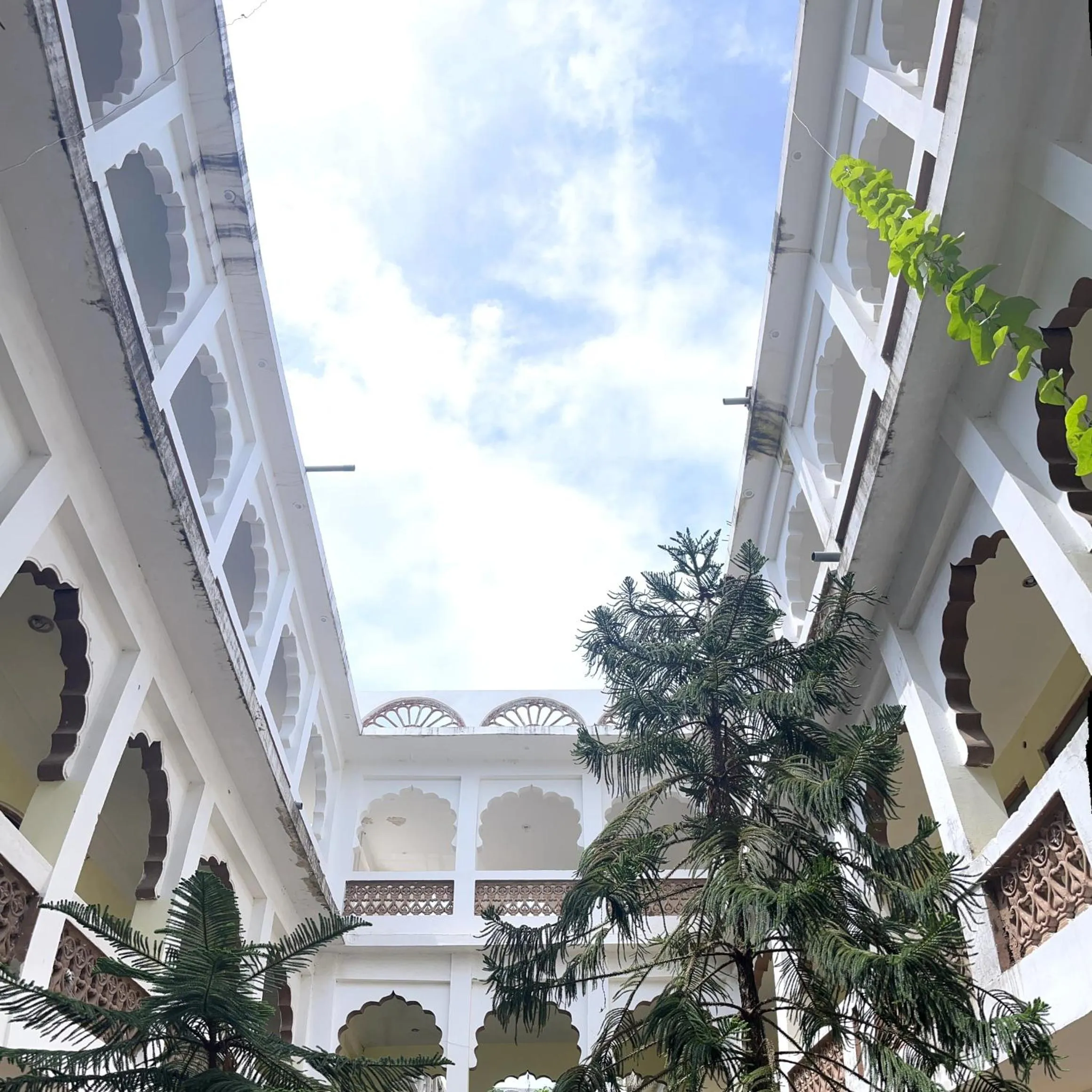 Radhika Palace Hotel