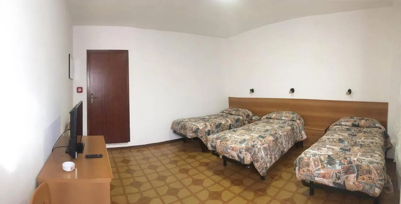 Bedroom in Albergo Ristorante Giulietta e Romeo