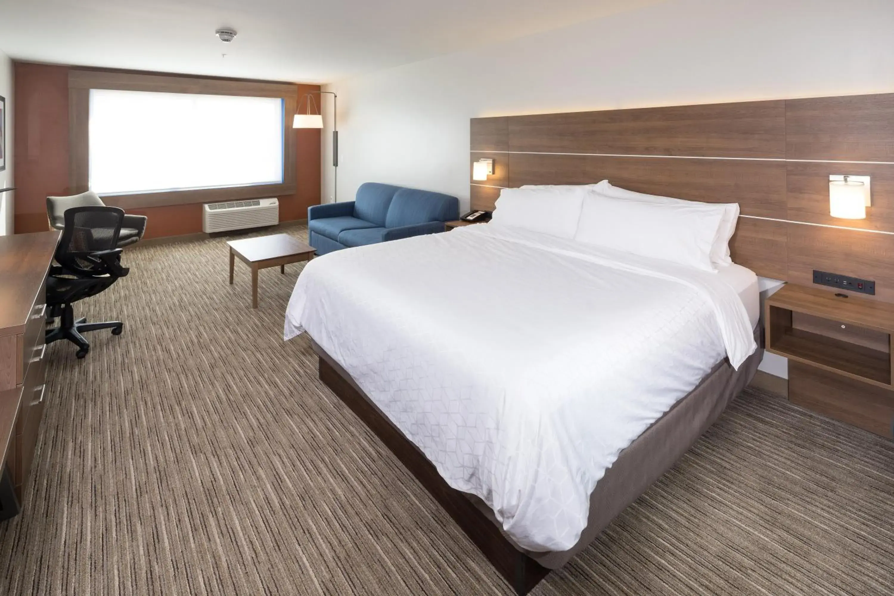 Suite in Holiday Inn Express & Suites Alpena - Downtown by IHG Suite in Holiday Inn Express & Suites Alpena - Downtown by IHG
