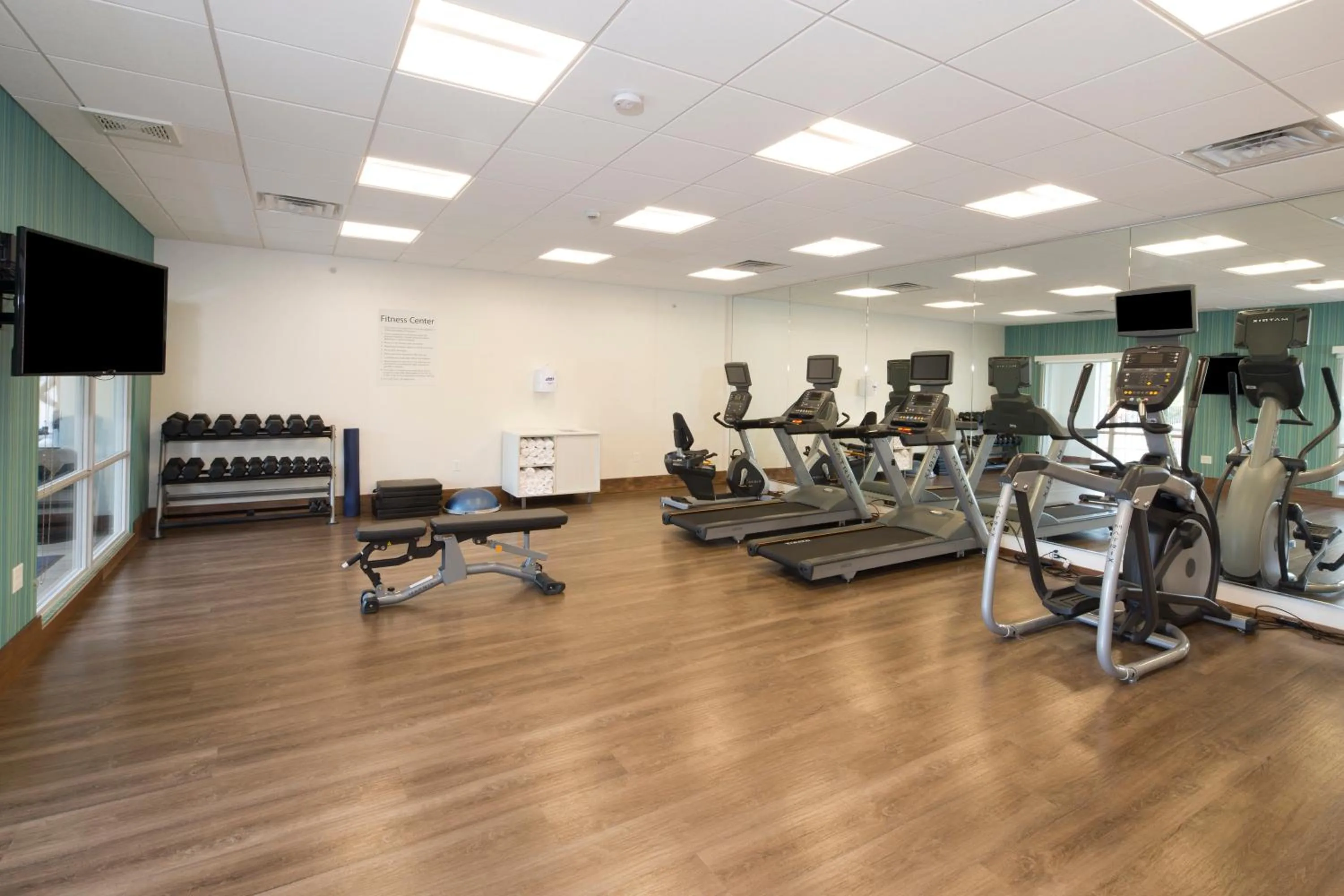 Spa and wellness centre/facilities in Holiday Inn Express & Suites Alpena - Downtown by IHG