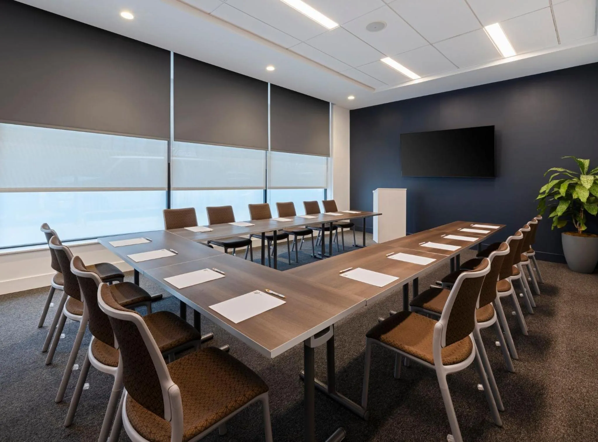 Meeting/conference room in EVEN Hotel Brooklyn by IHG