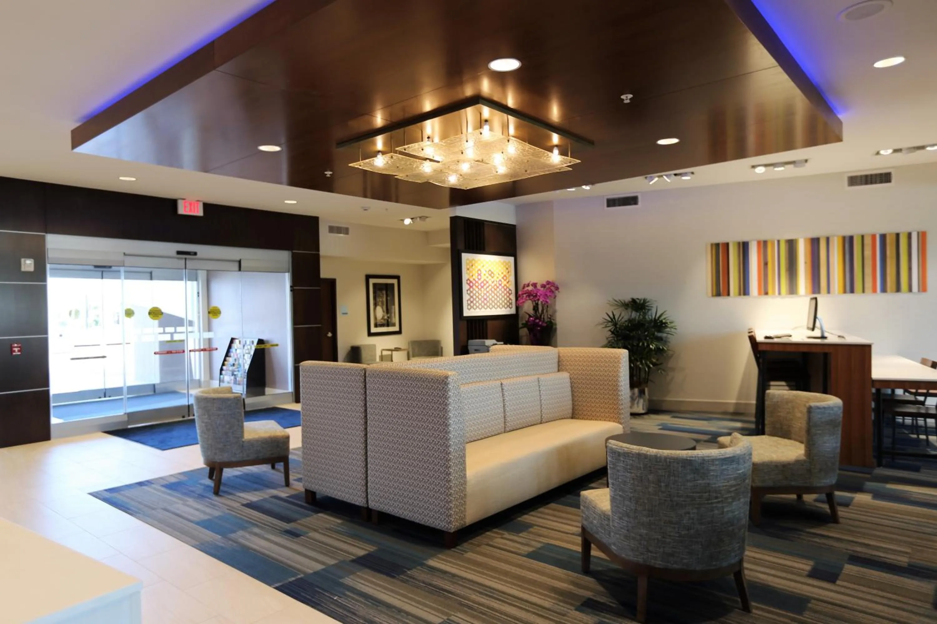 Property building in Holiday Inn Express & Suites Houston NW - Hwy 290 Cypress by IHG