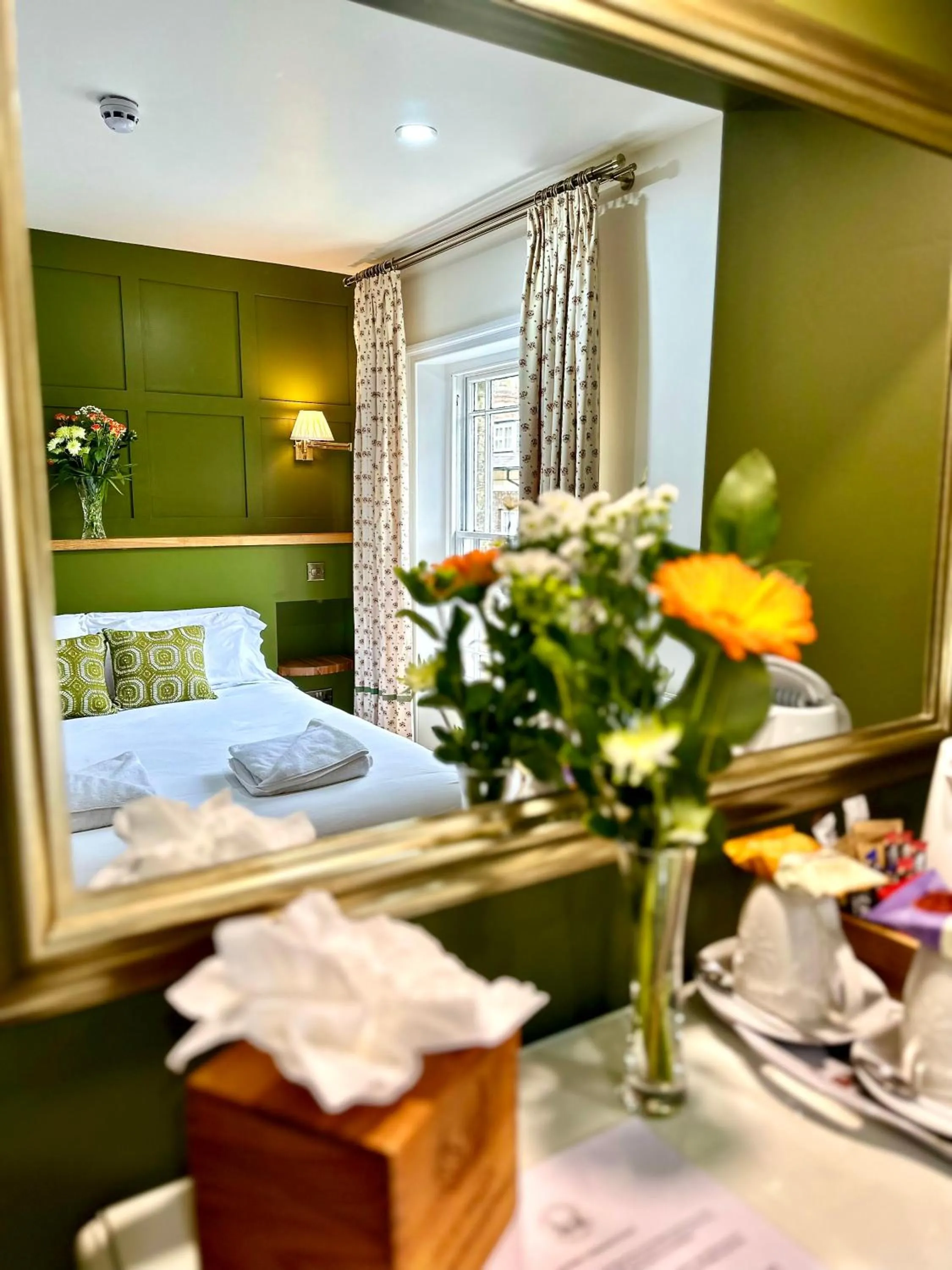 Decorative detail in 23 St Mary's