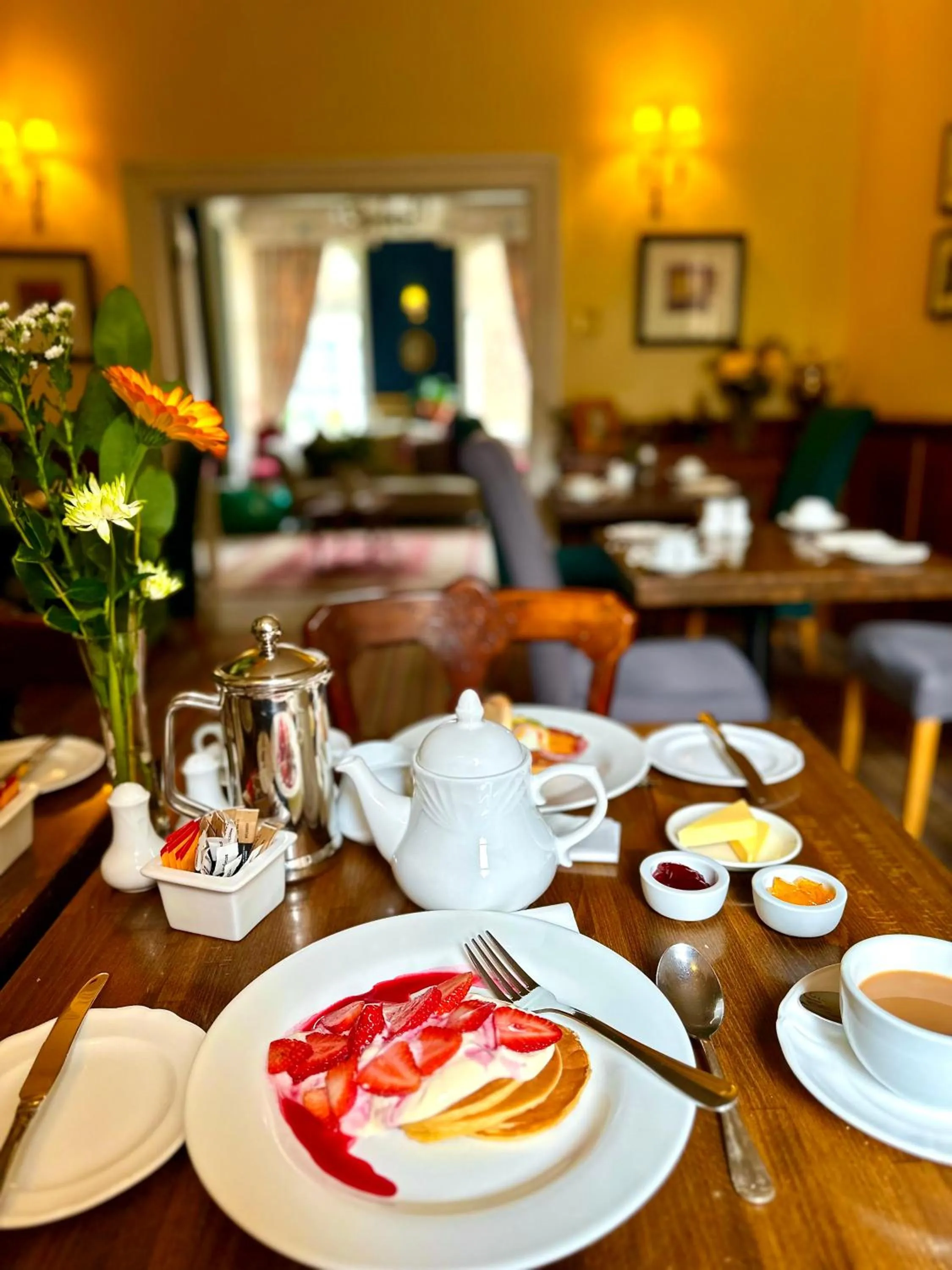 Breakfast in 23 St Mary's