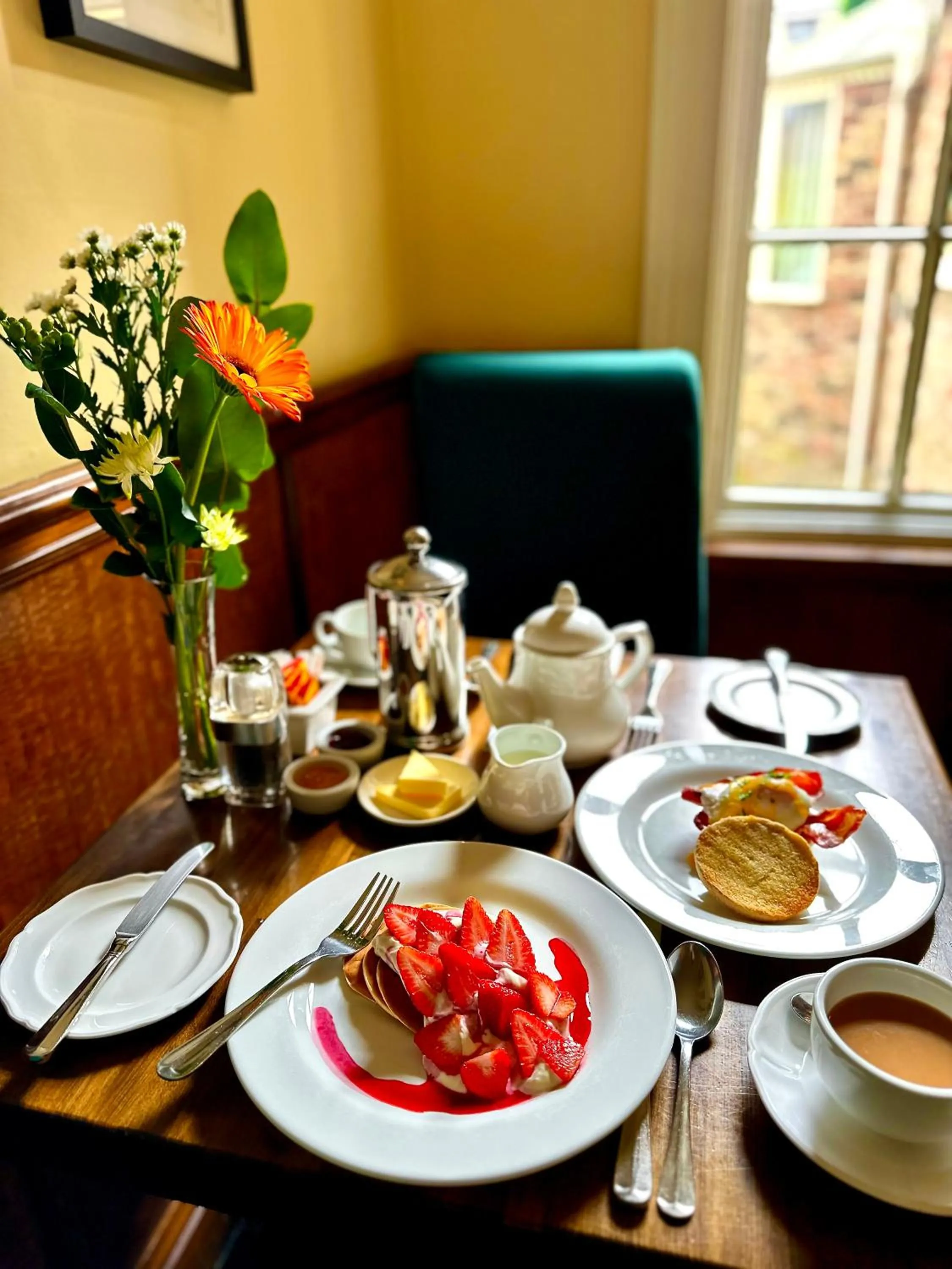 Breakfast in 23 St Mary's