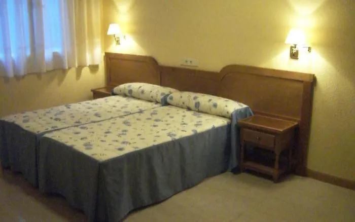 Photo of the whole room, Bed in Hostal Benamar