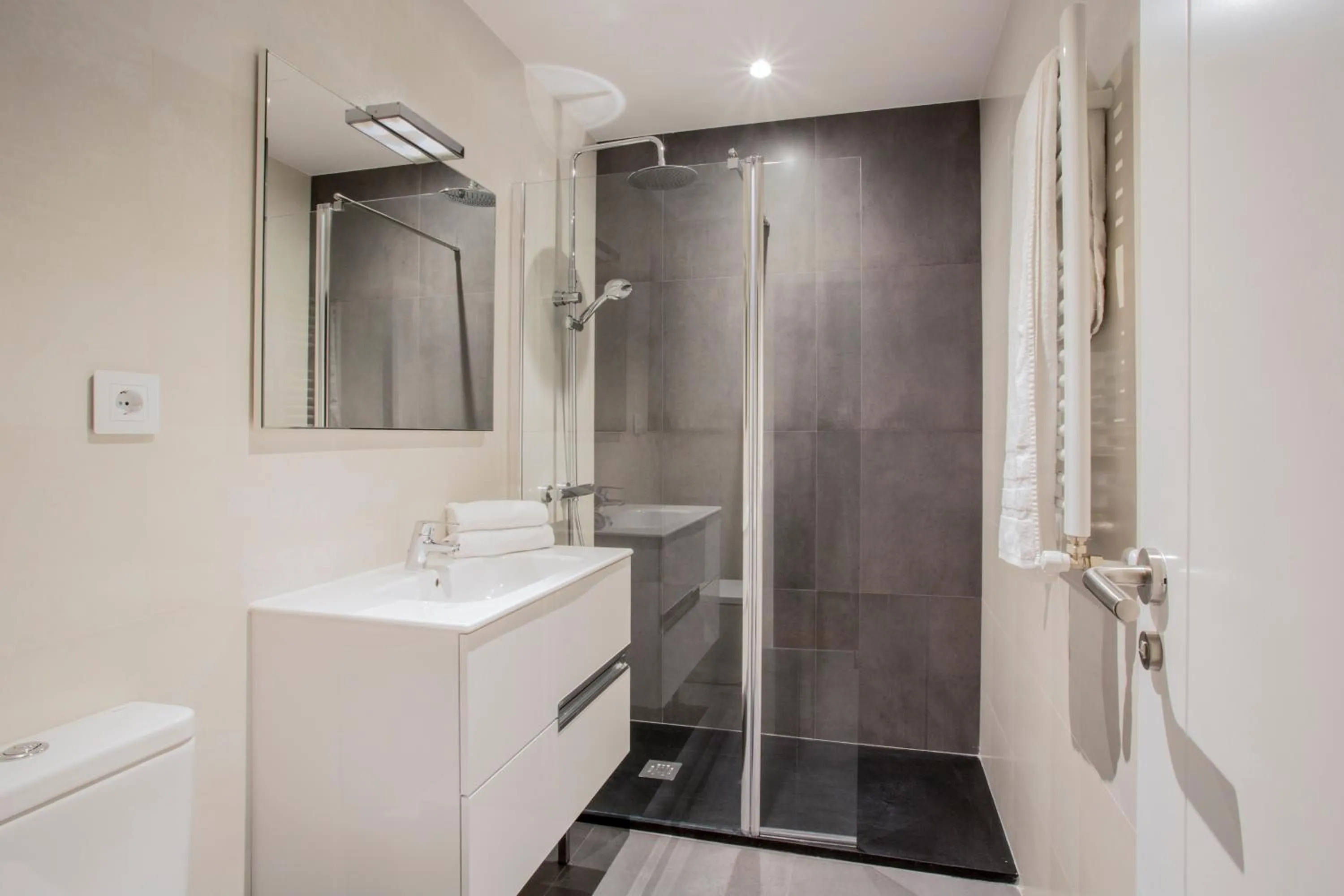 Bathroom in Slow Suites Augusto