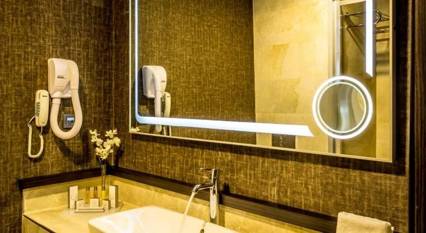 Shower in Lozengrad Hotel