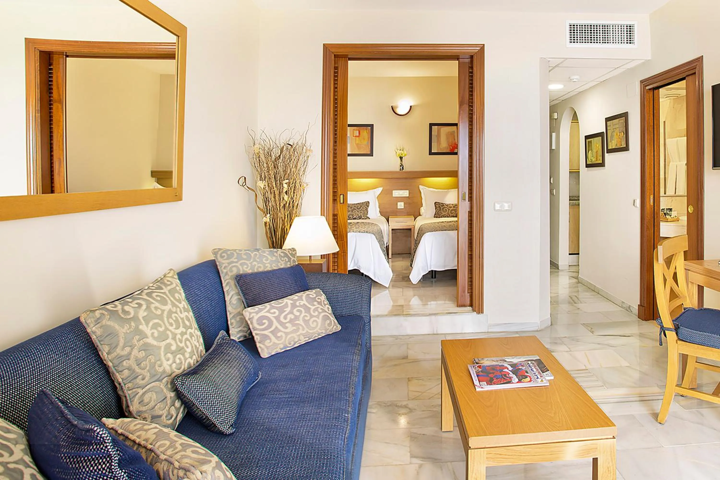 Sunset Beach Club Hotel Apartments