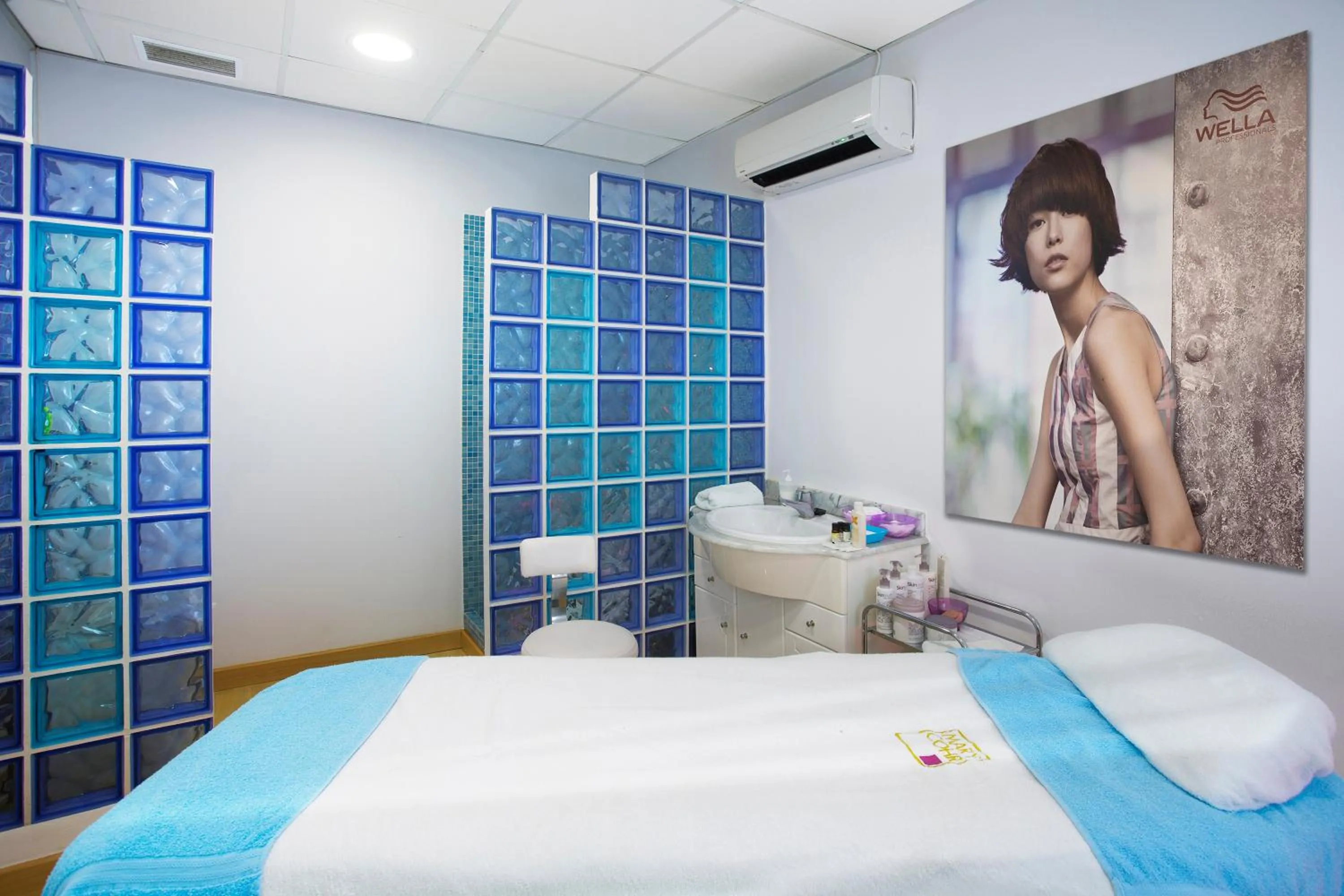 Spa and wellness centre/facilities, Bed in Sunset Beach Club Hotel Apartments