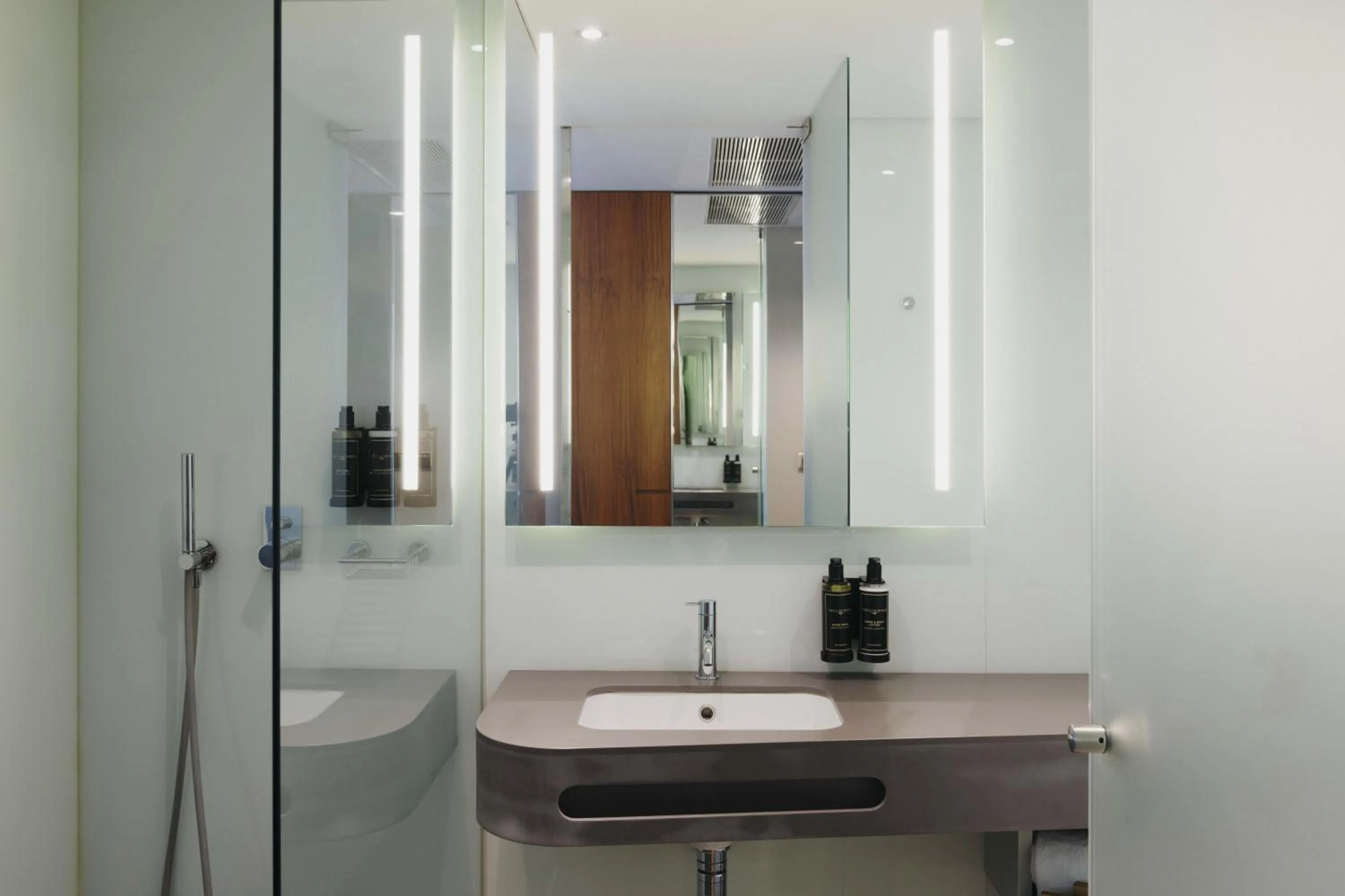 Bathroom in Timbre Heroismo