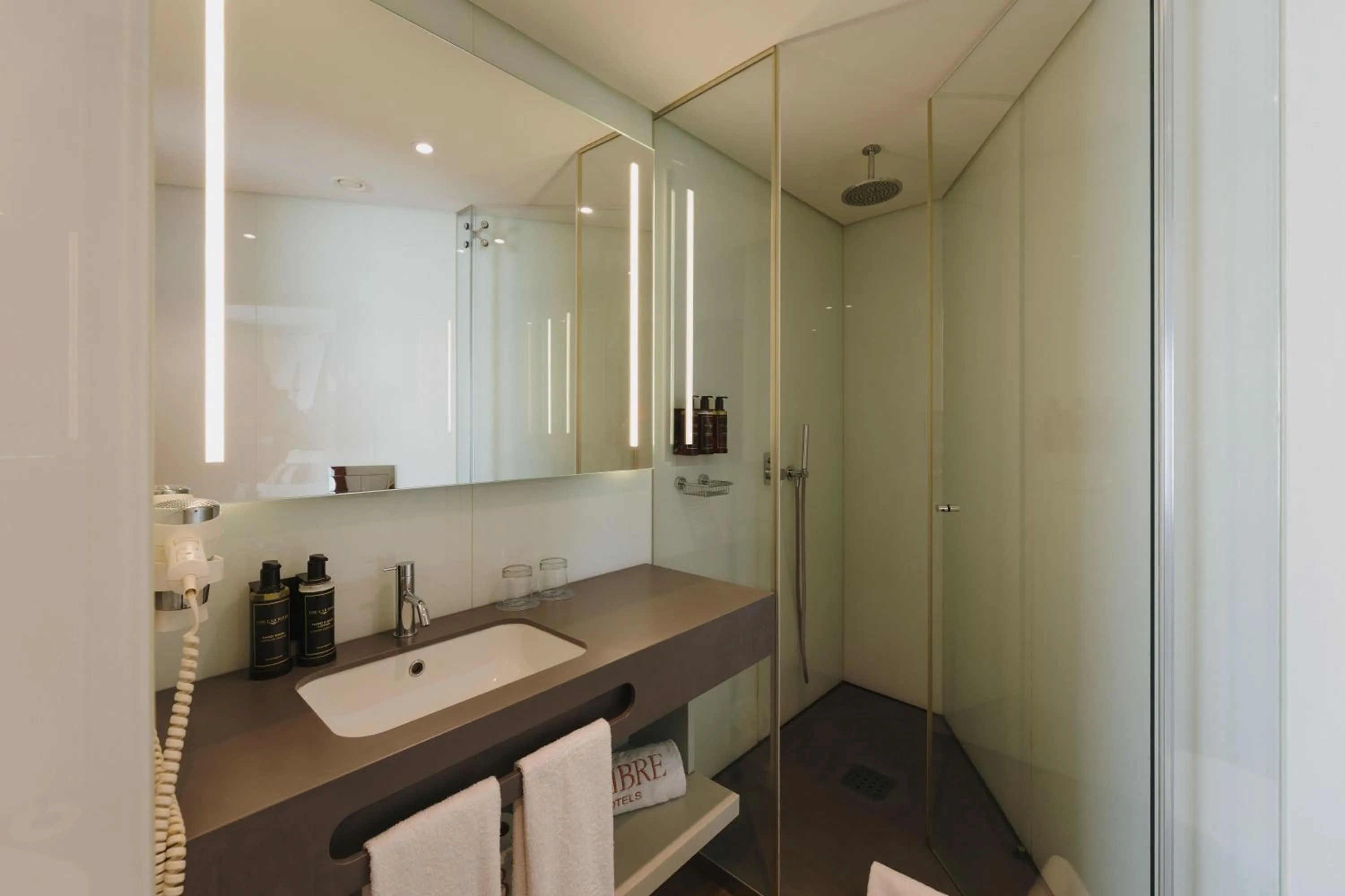 Bedroom in Timbre Heroismo