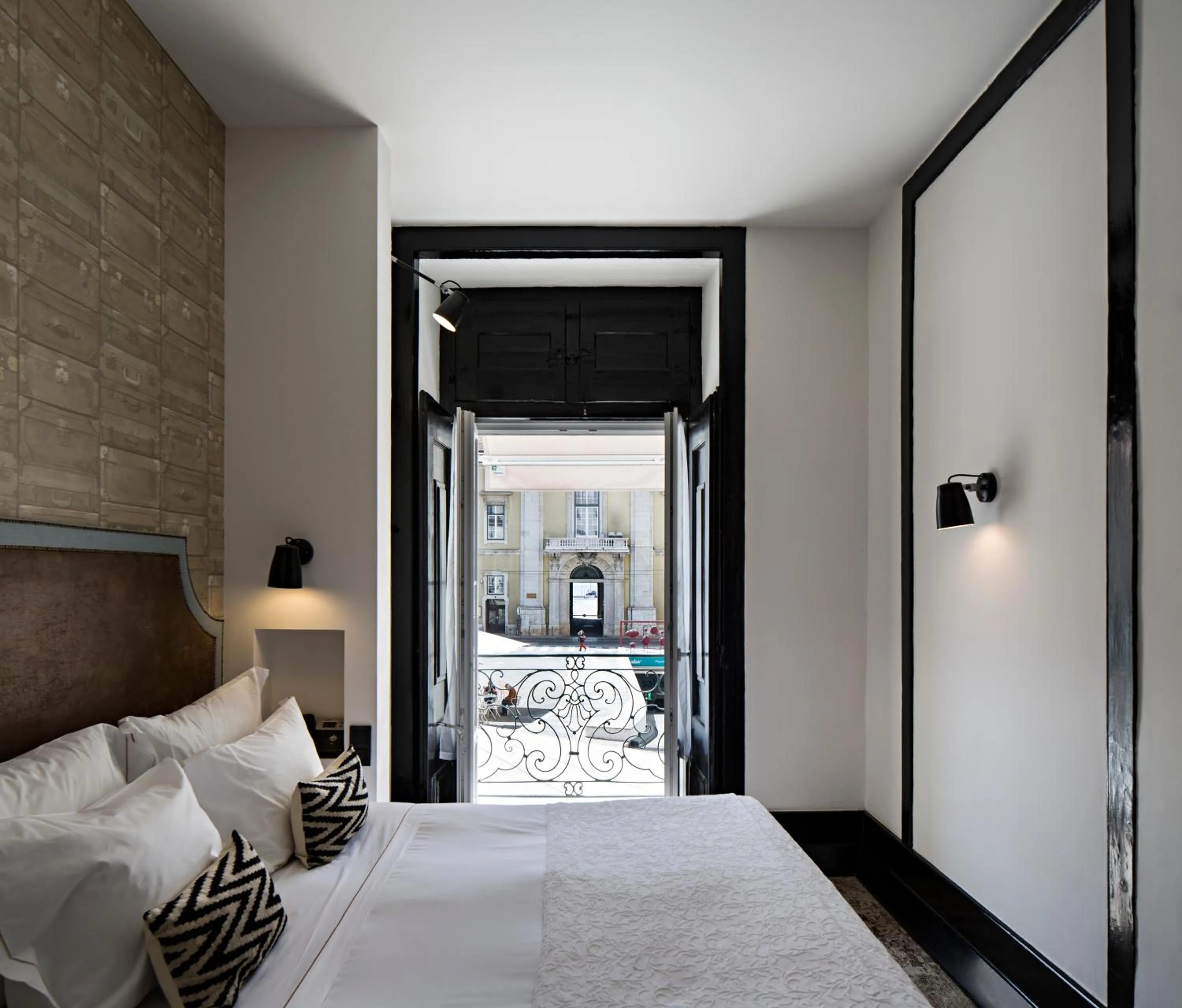 View (from property/room), Bed in AlmaLusa Baixa/Chiado