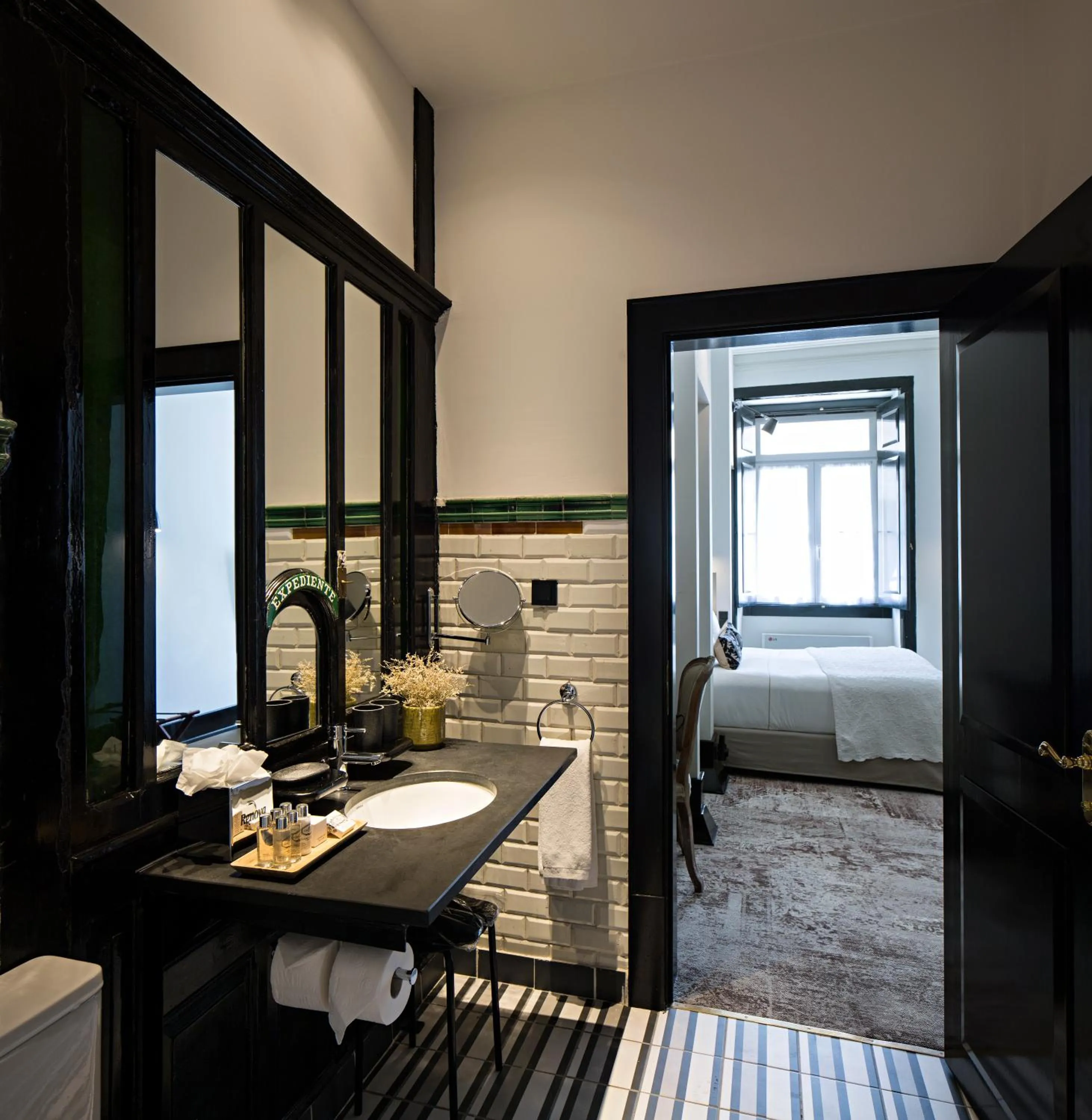 Bathroom, Bed in AlmaLusa Baixa/Chiado