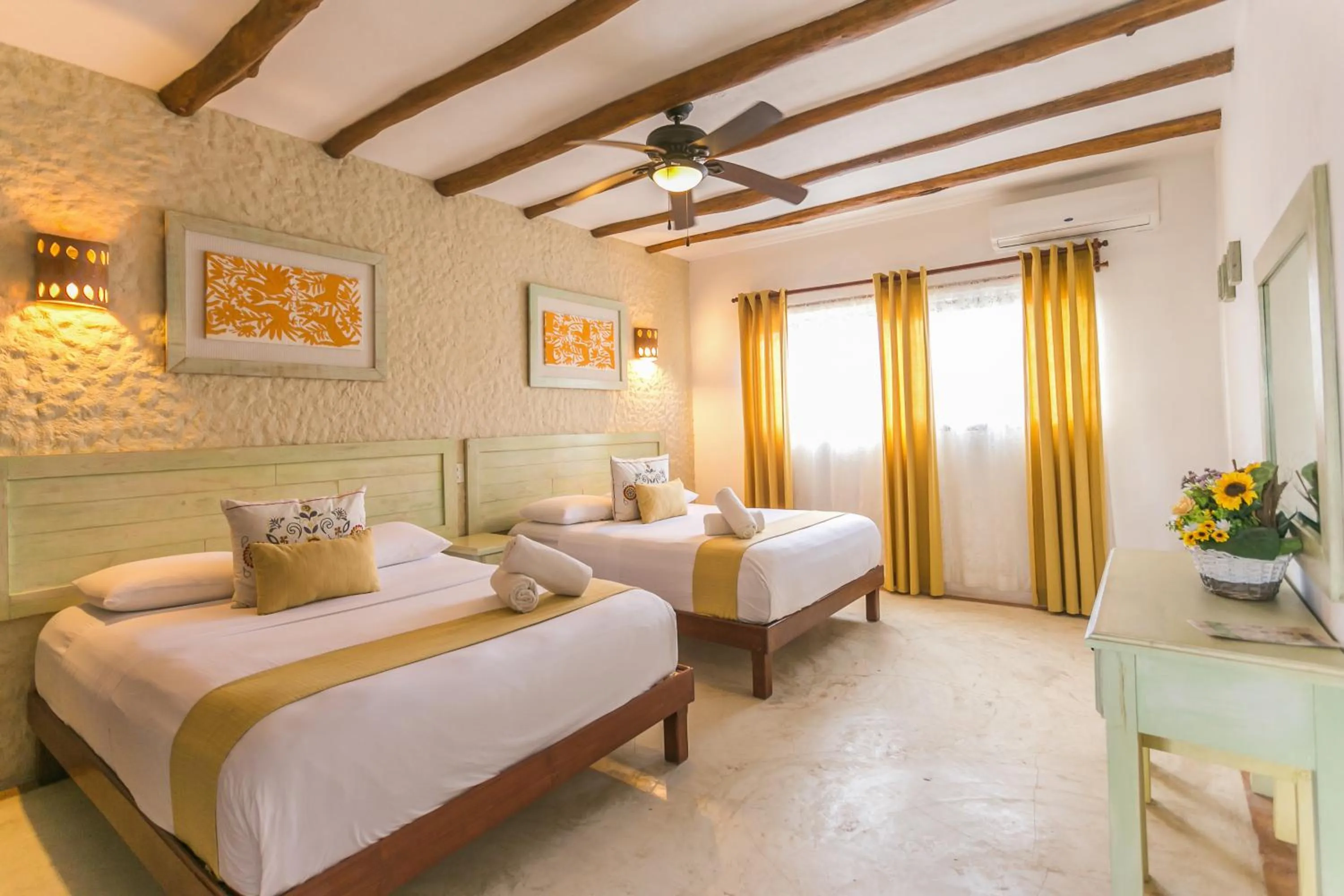 Photo of the whole room, Bed in Villas Margaritas Holbox