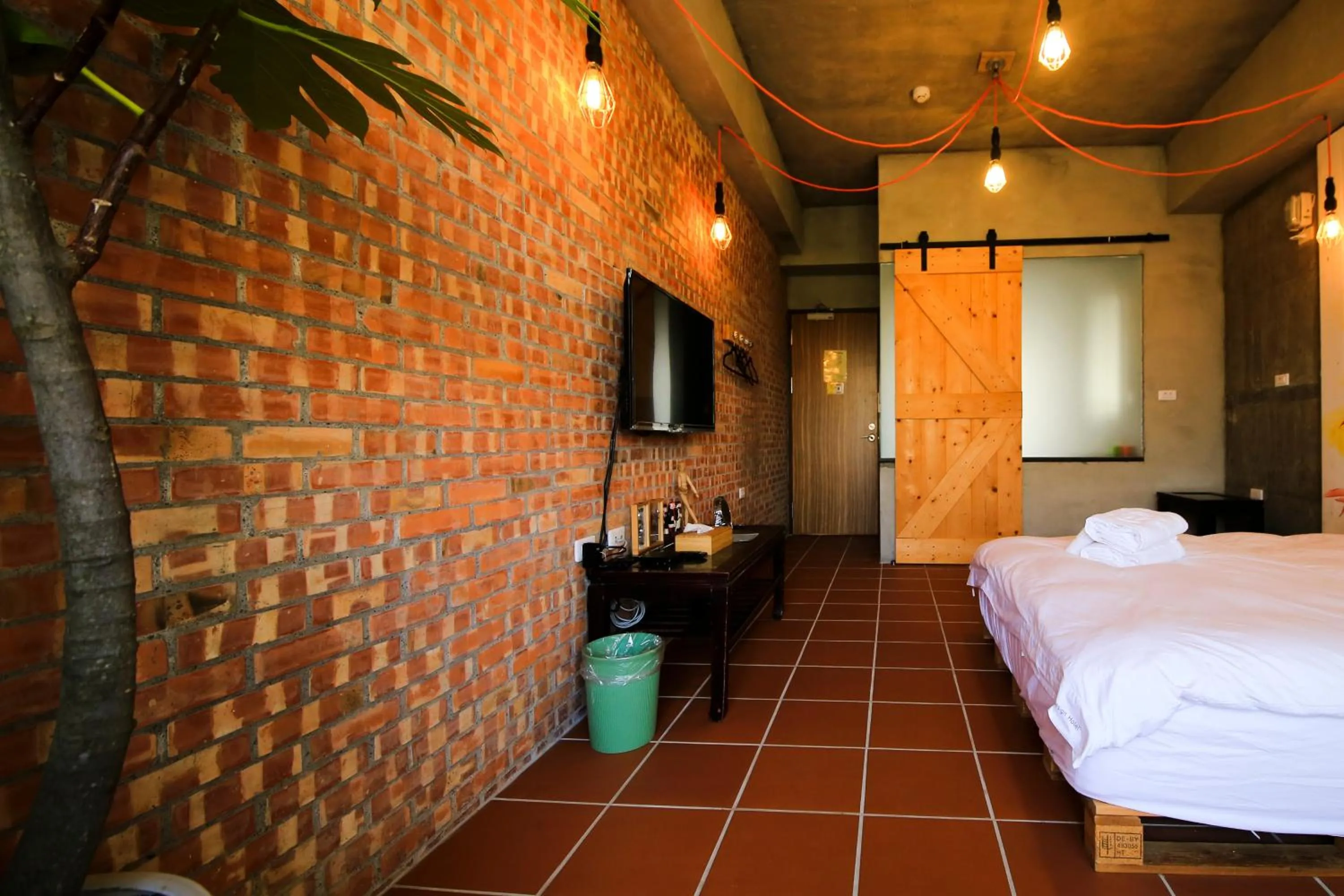 Photo of the whole room, Bed in Anping Wikid Design Hotel