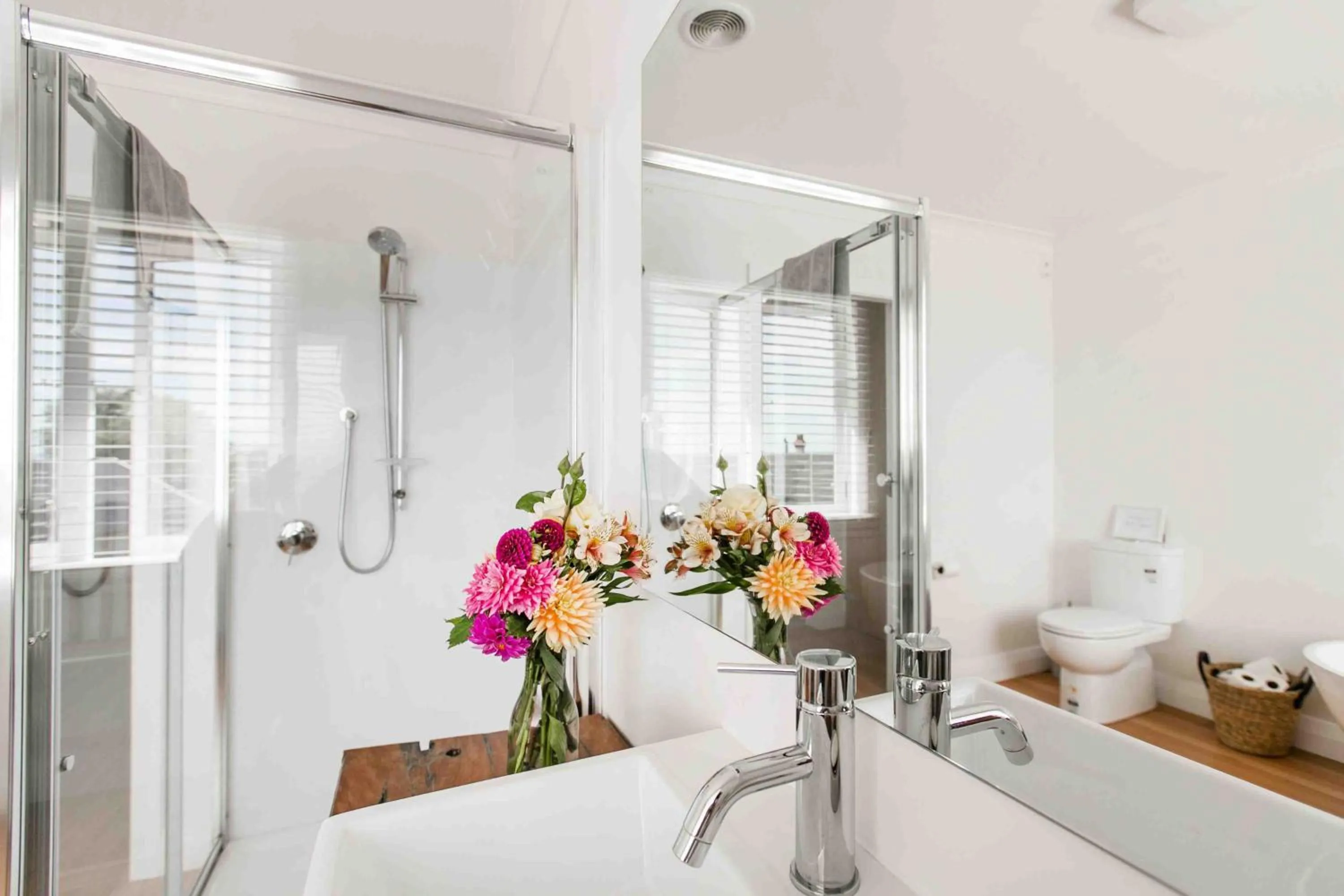 Bathroom in The Pear Orchard Lodge
