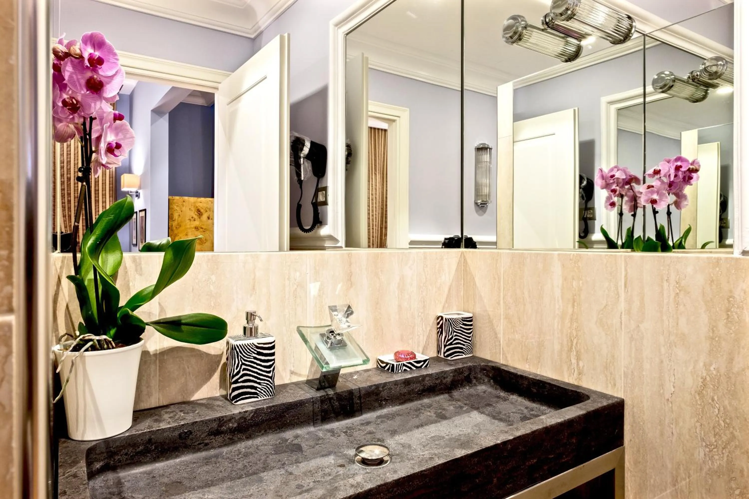 Bathroom in La Maison du Sage