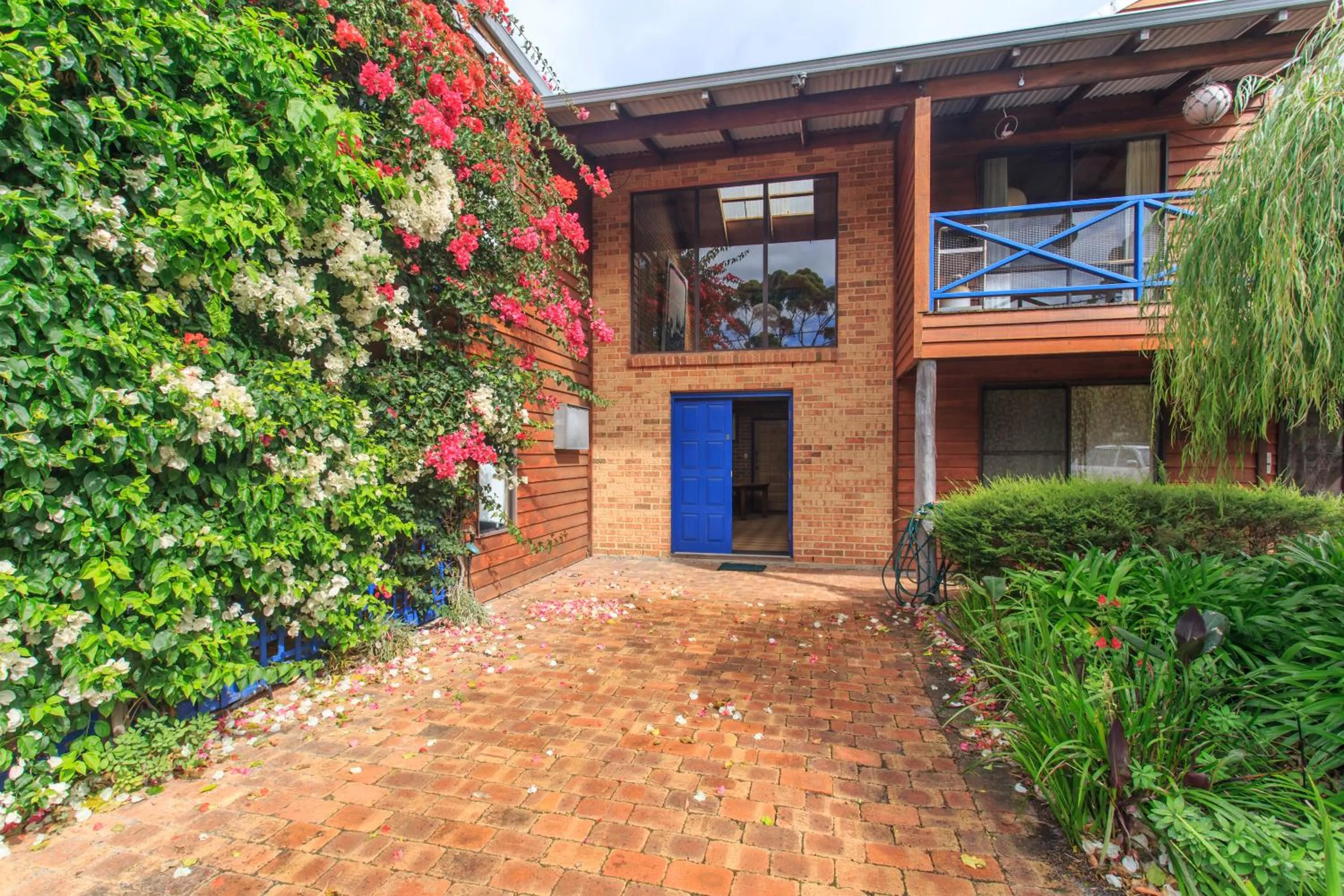 Facade/entrance in Rainbow House