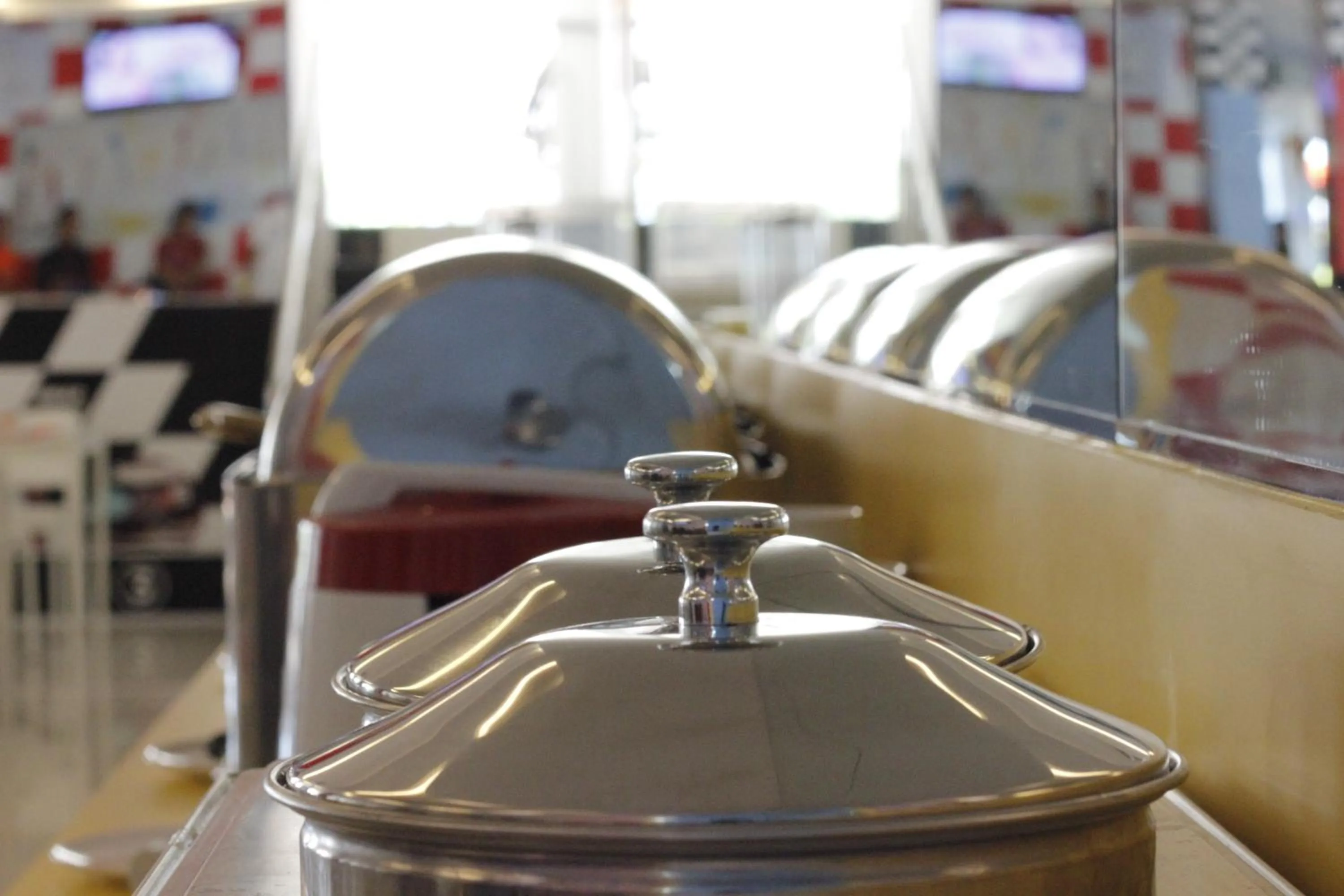 Food and drinks in Sinar Sport Hotel