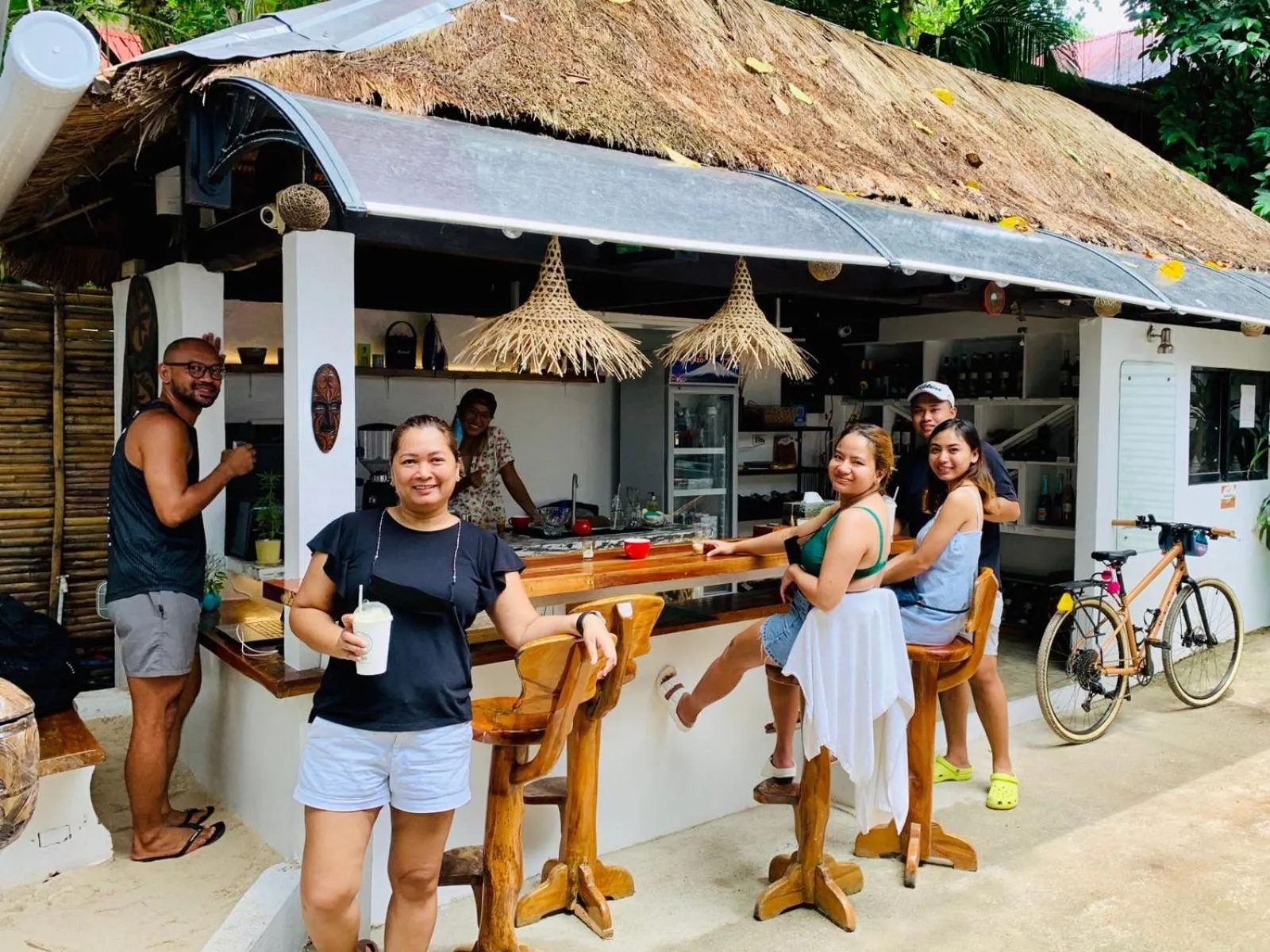 Restaurant/places to eat in Everrich Boutique Resort Boracay