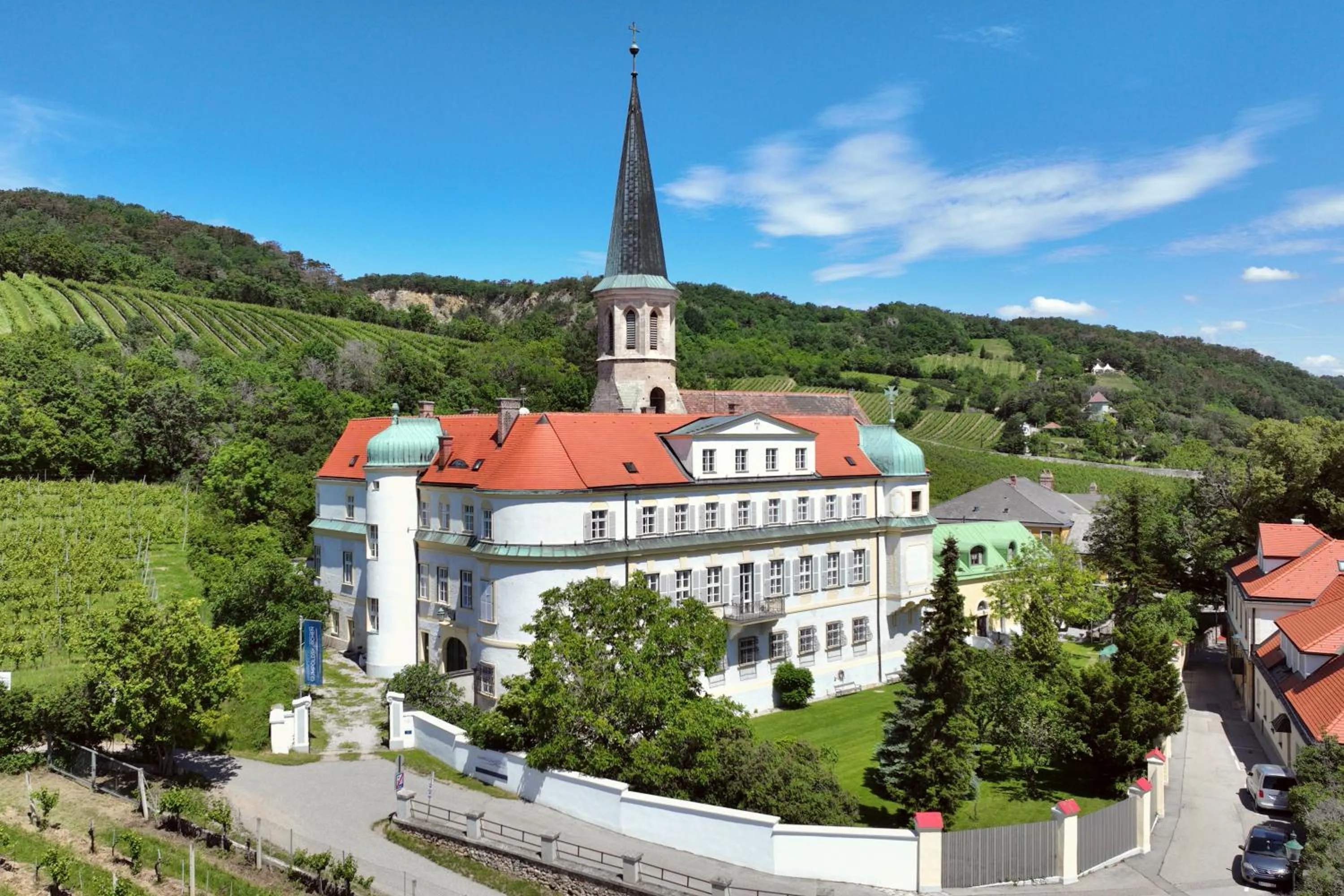 Property building in Schloss Gumpoldskirchen