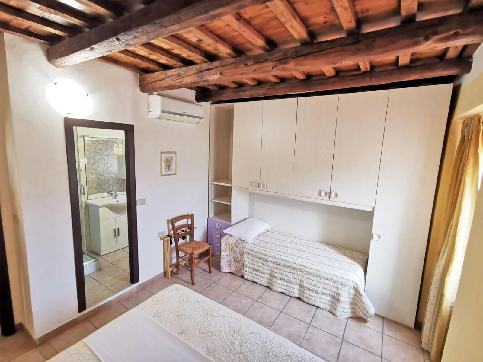 Photo of the whole room, Bed in Il Girasole Country Village