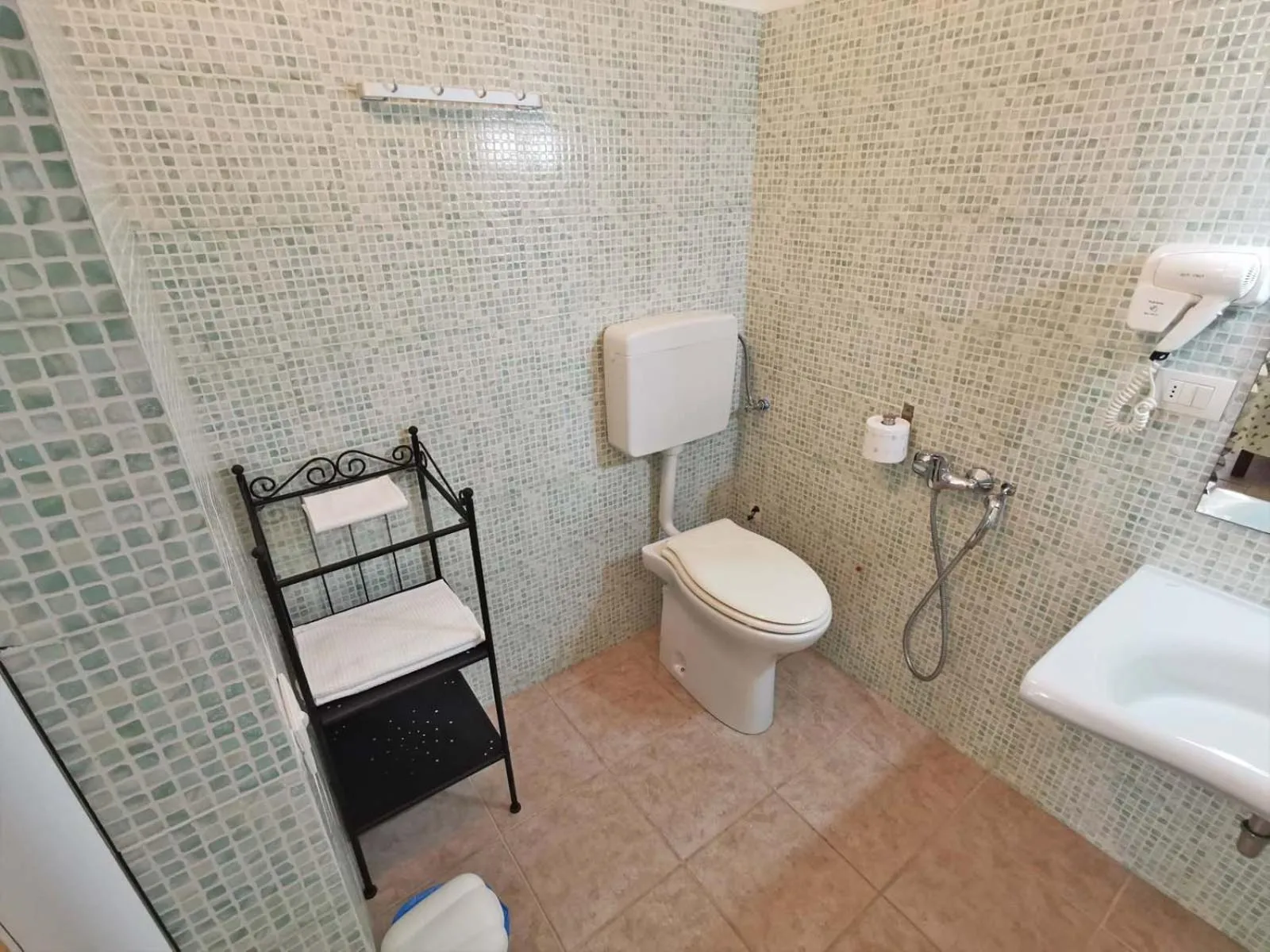 Toilet in Il Girasole Country Village