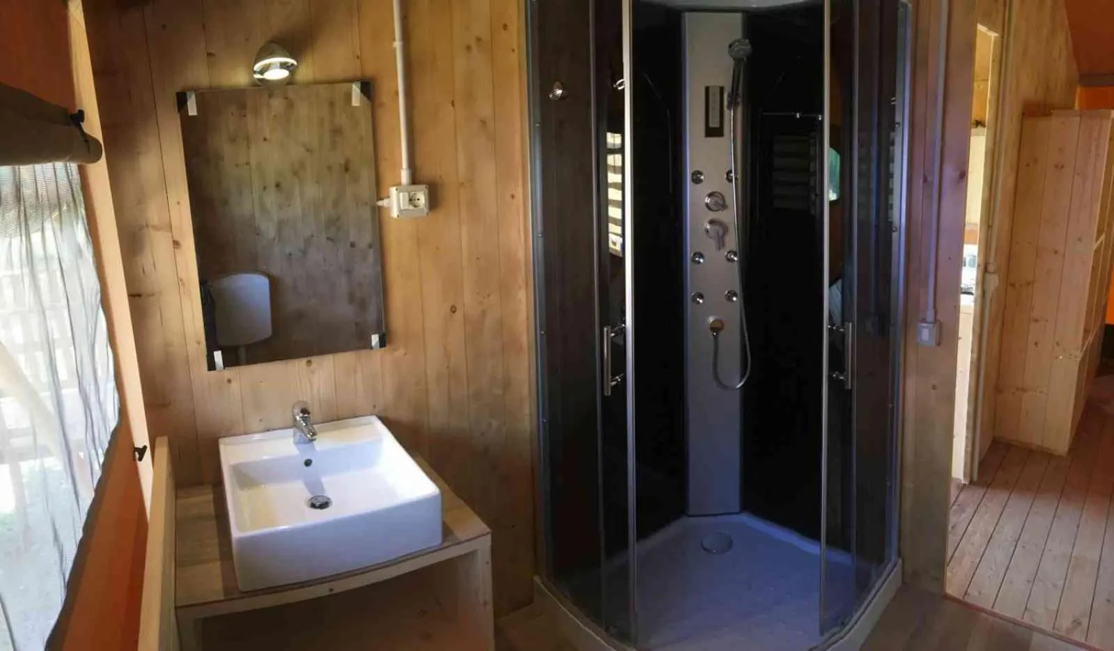 Shower in Il Girasole Country Village