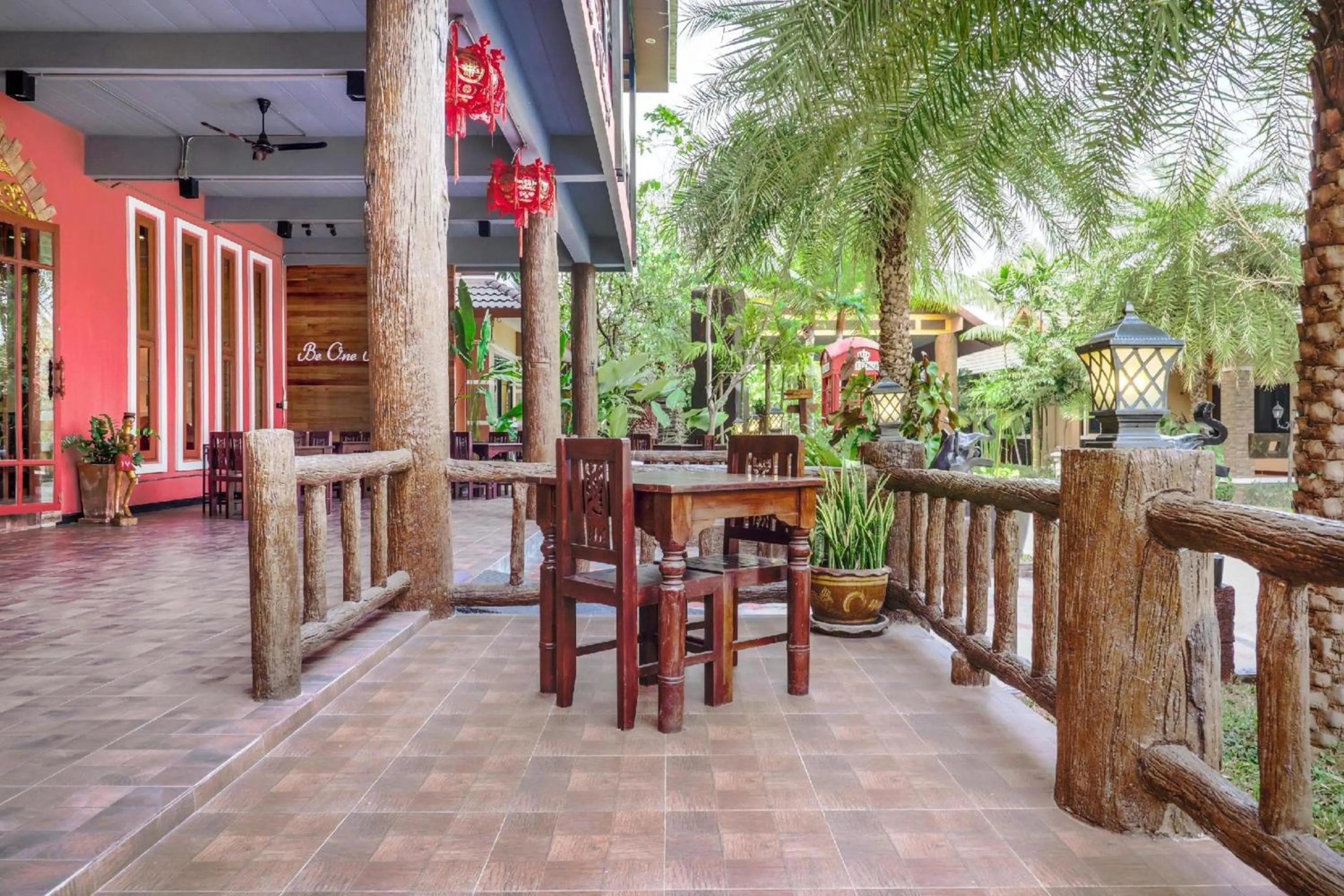 Restaurant/places to eat in Capital O 727 Be One Resort