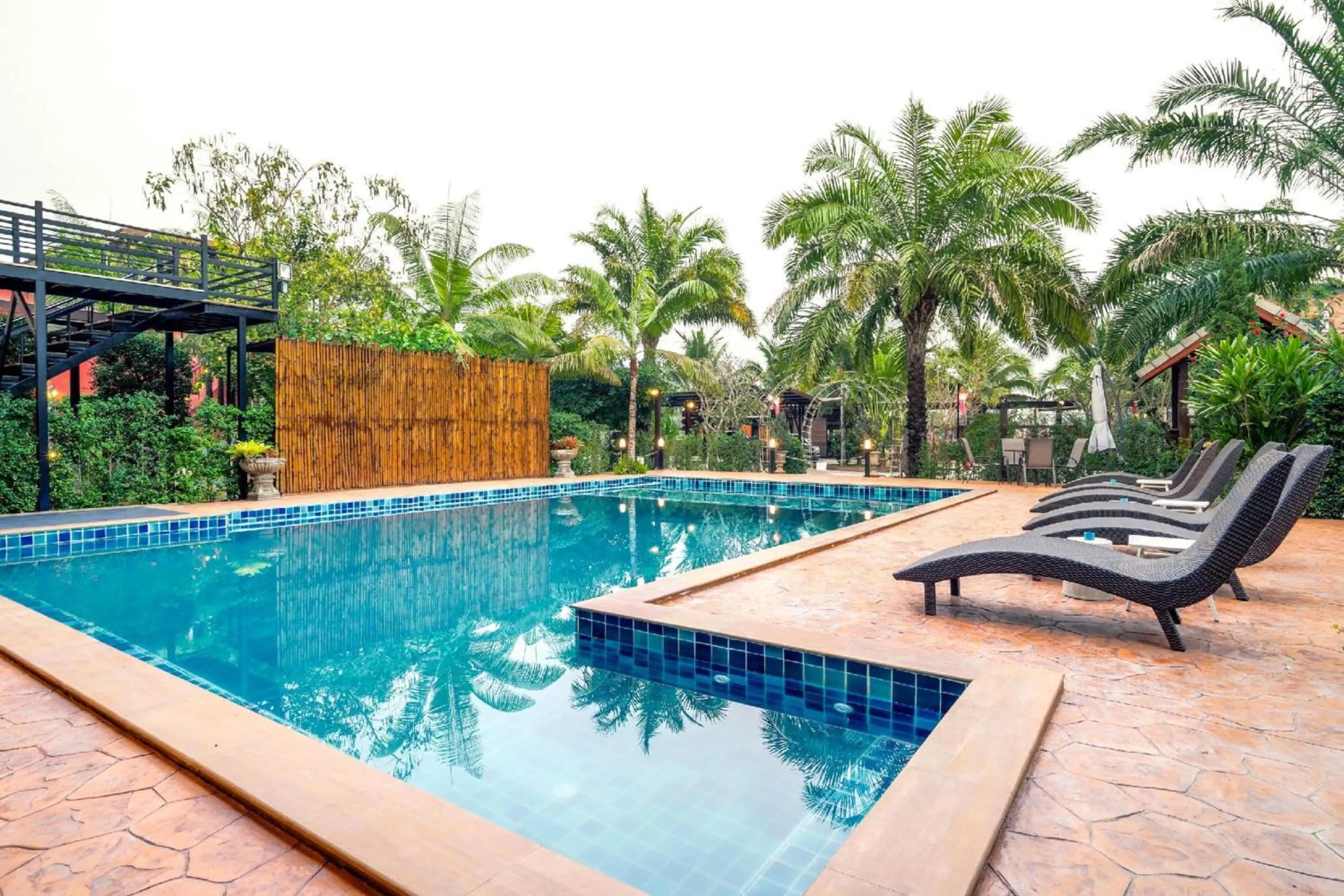 Garden view in Capital O 727 Be One Resort