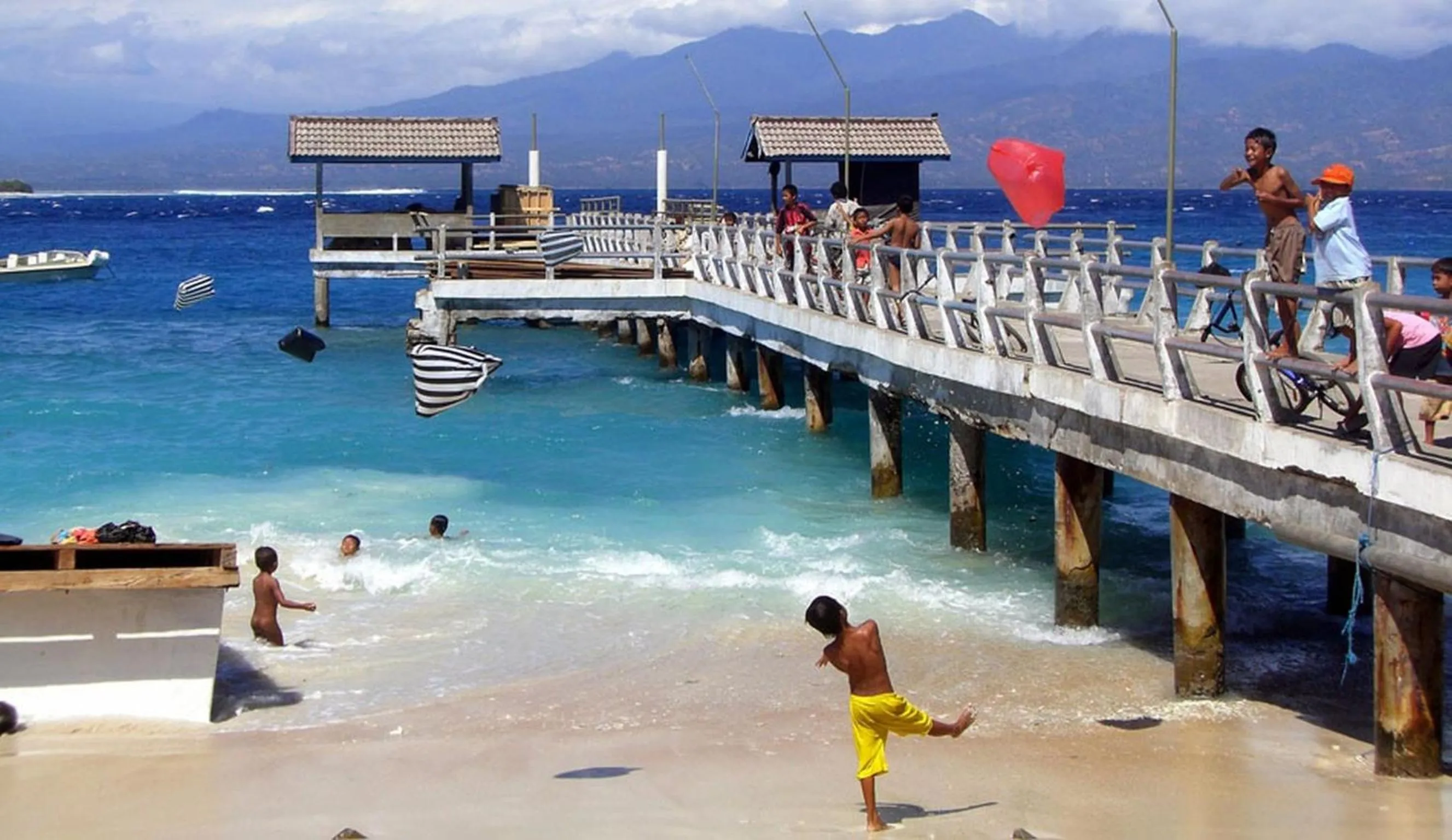 Neighbourhood in Mango Dive & Bungalow