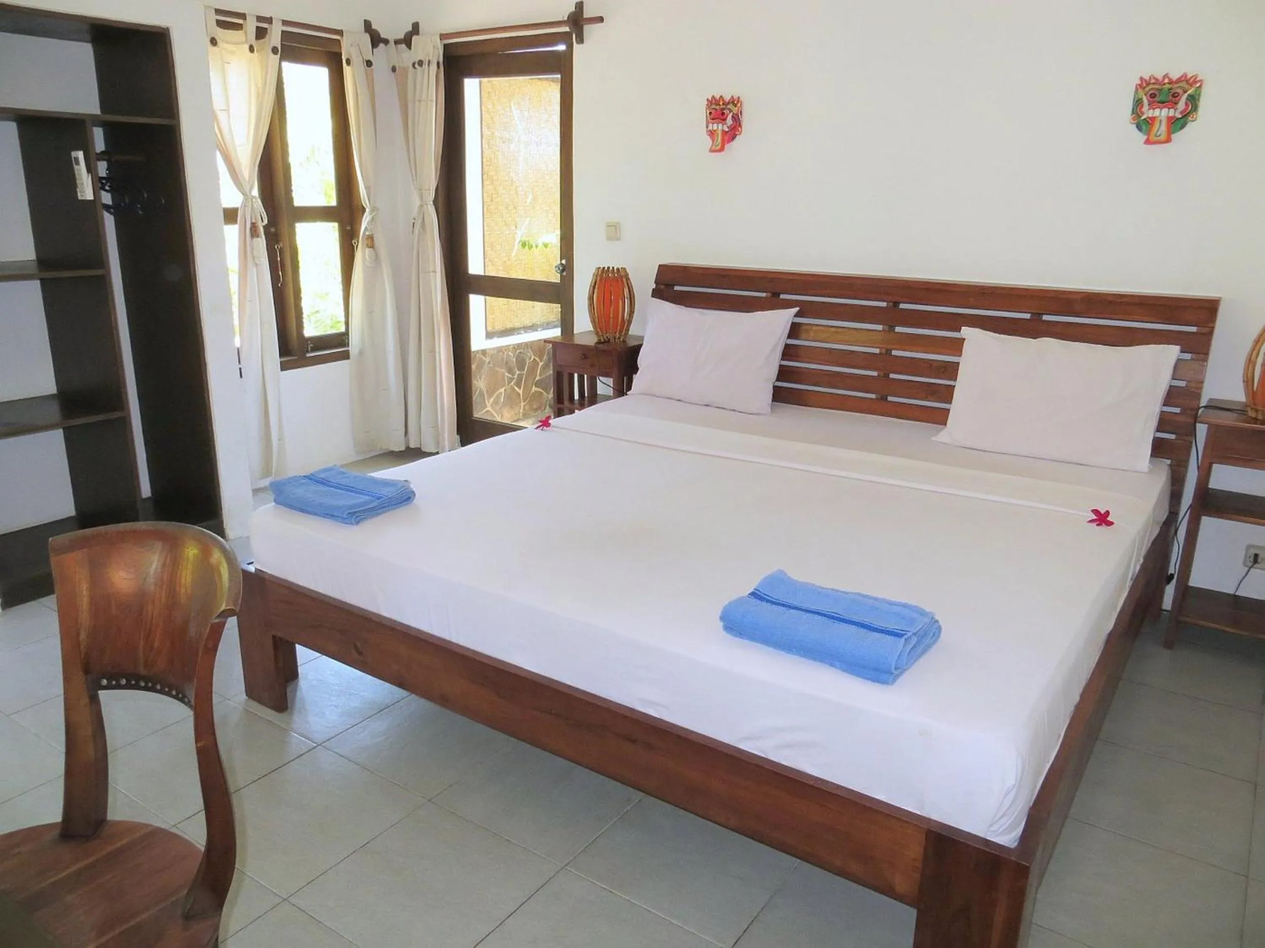 Bedroom, Bed in Mango Dive & Bungalow