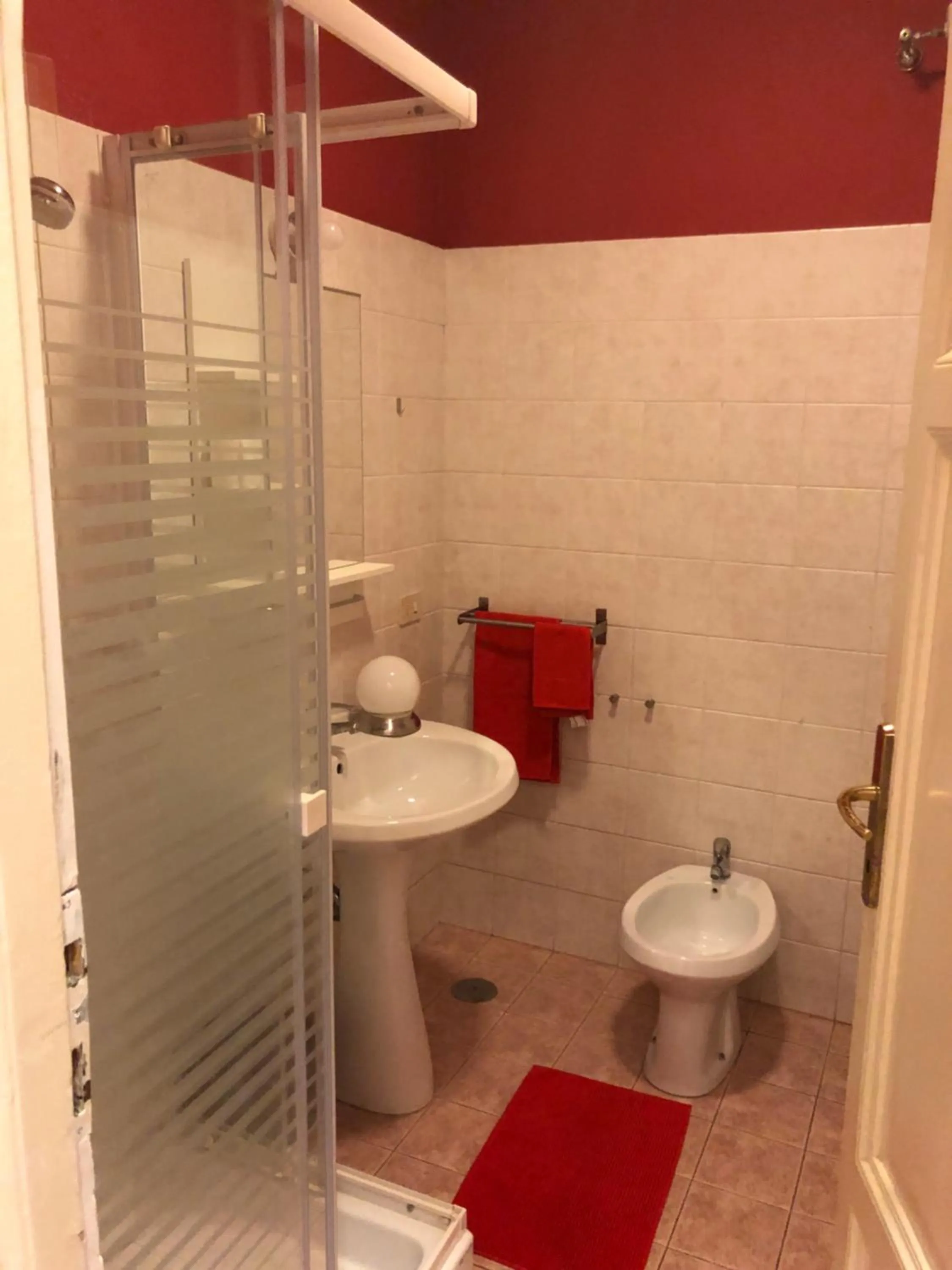 Bathroom in Domus Santa Caterina