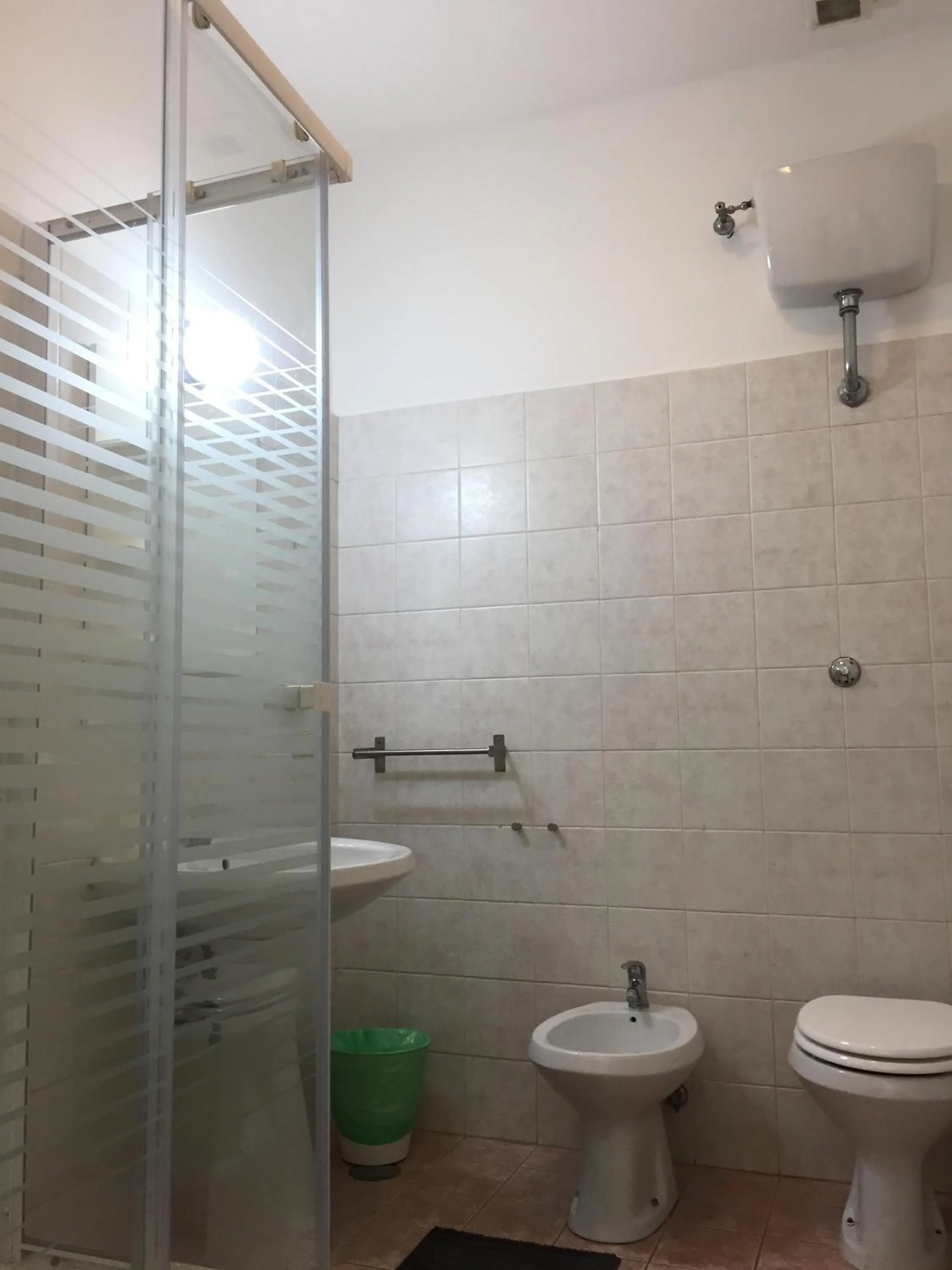 Shower in Domus Santa Caterina