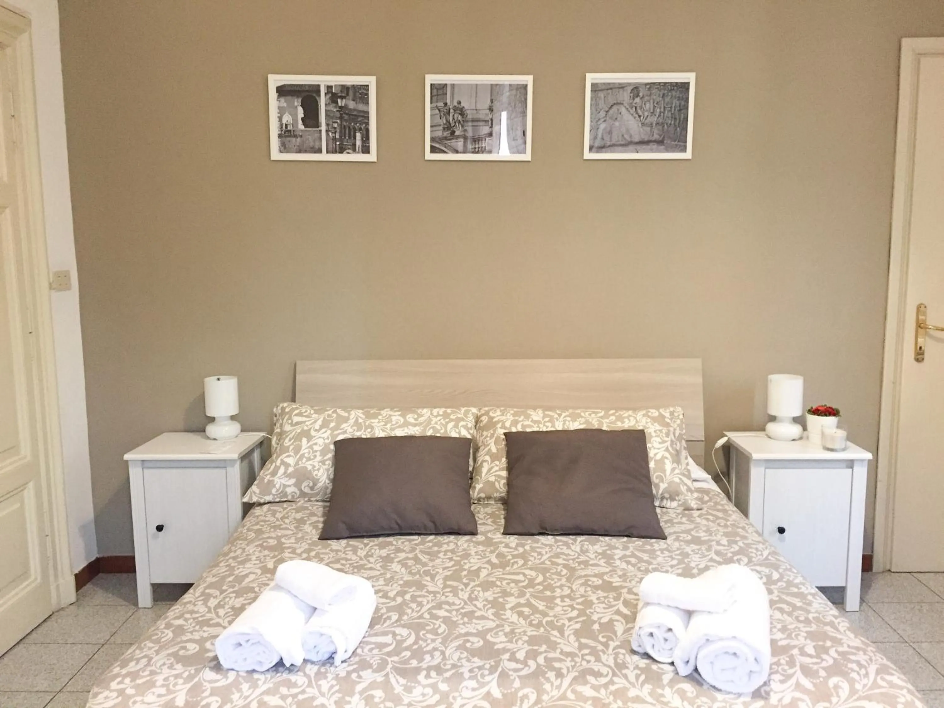 Bedroom, Bed in Domus Santa Caterina