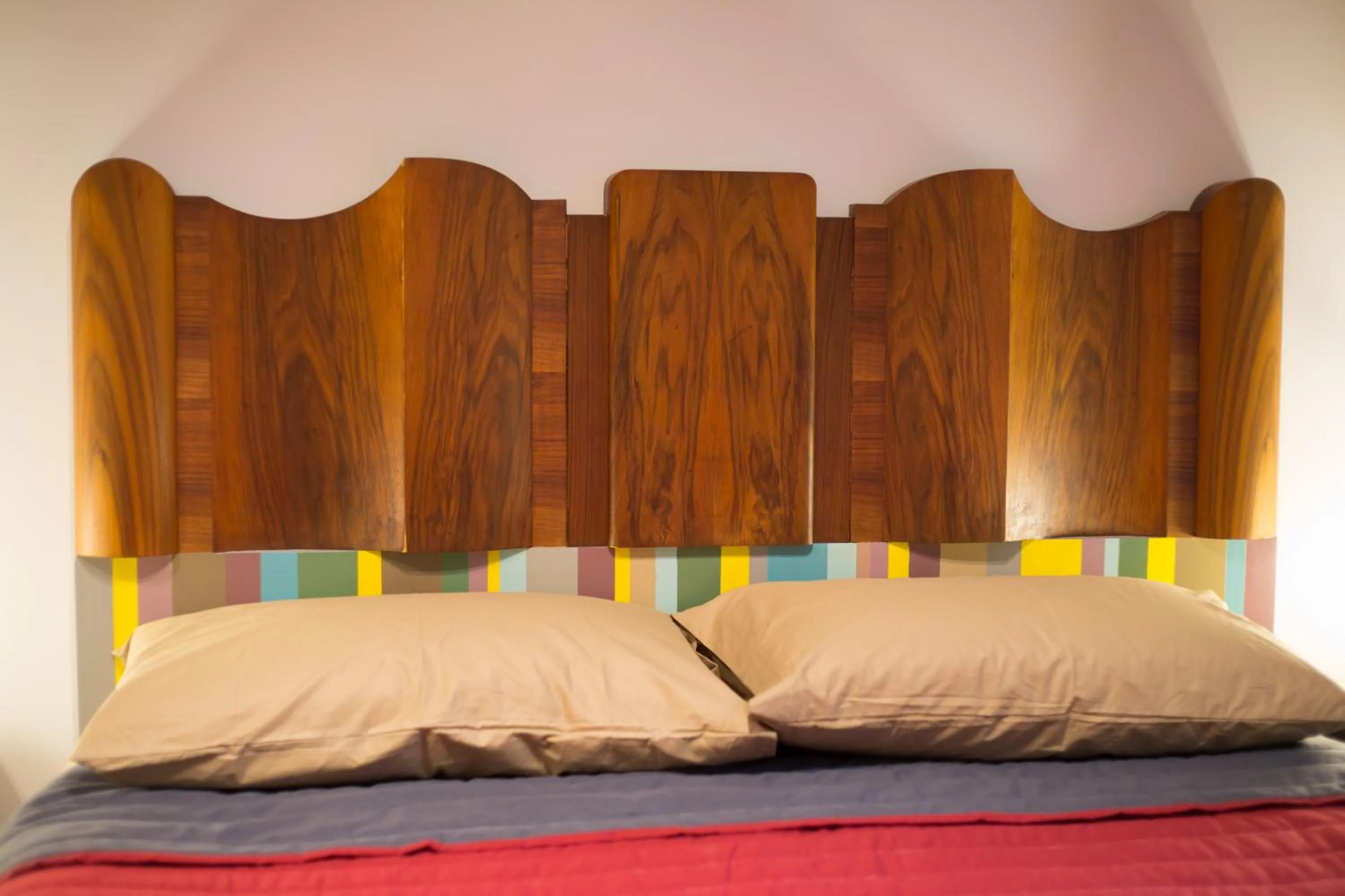 Decorative detail, Bed in The Foria House by House In Naples