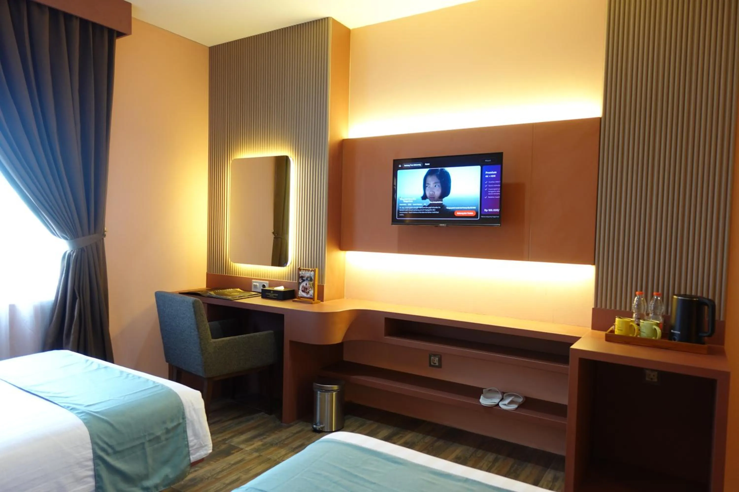 Bedroom, Bed in Grand Kangen Hotel Urip Sumoharjo