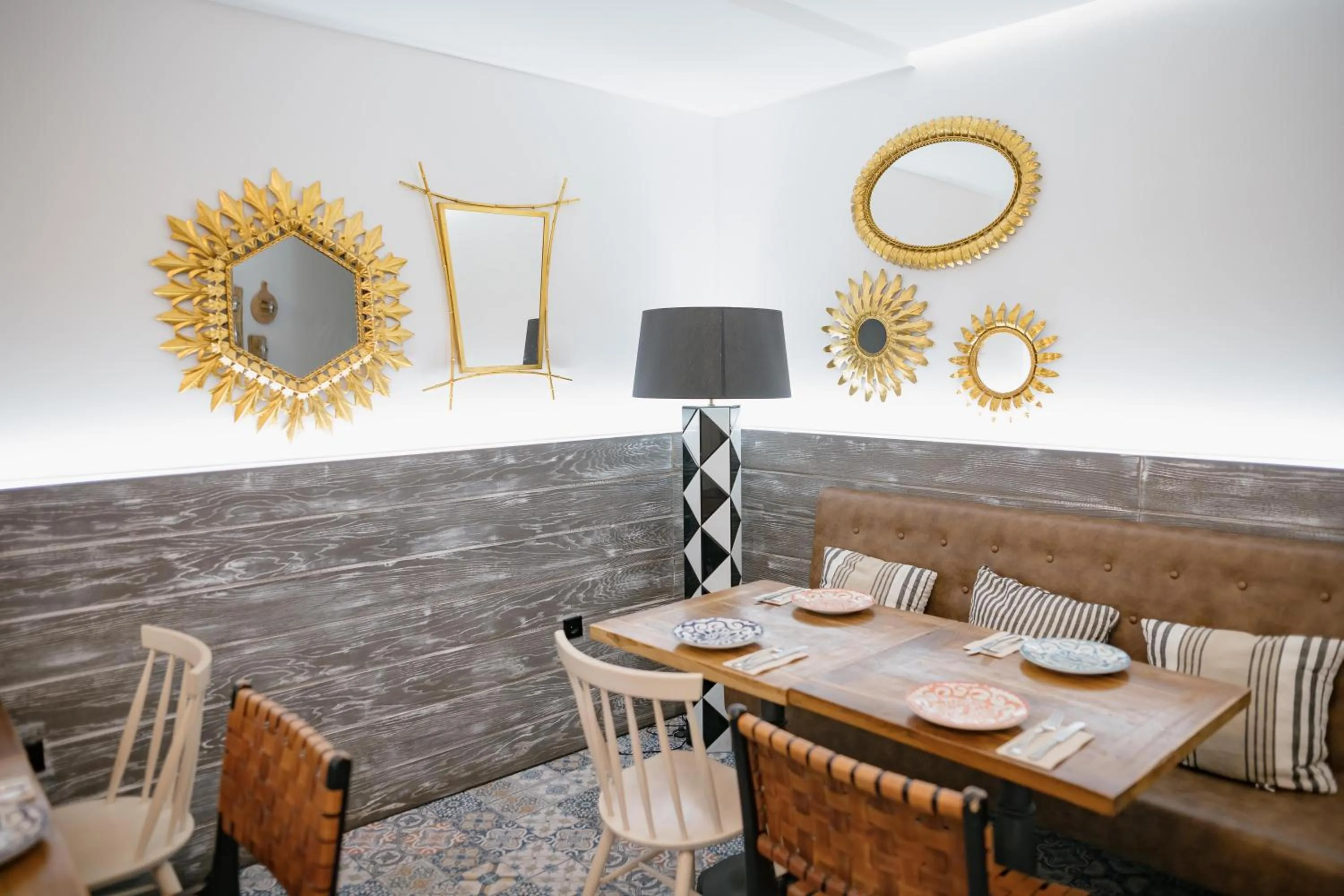 Restaurant/places to eat in MYR Plaza Mercado & Spa