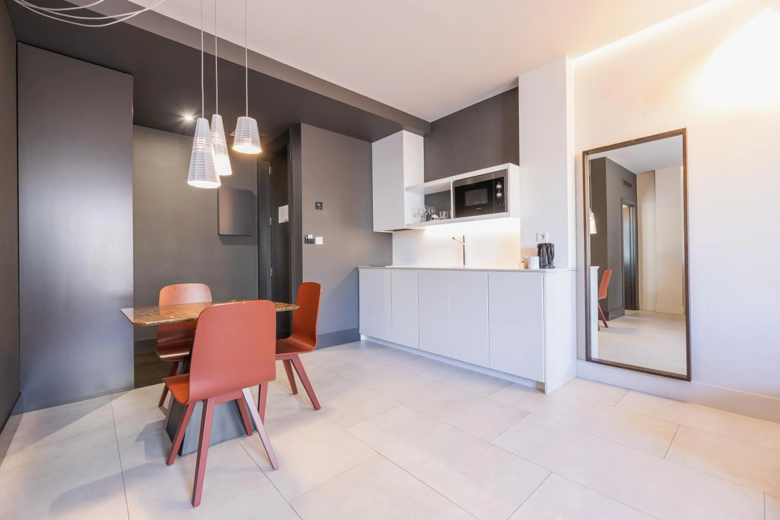 Kitchen or kitchenette in MYR Plaza Mercado & Spa