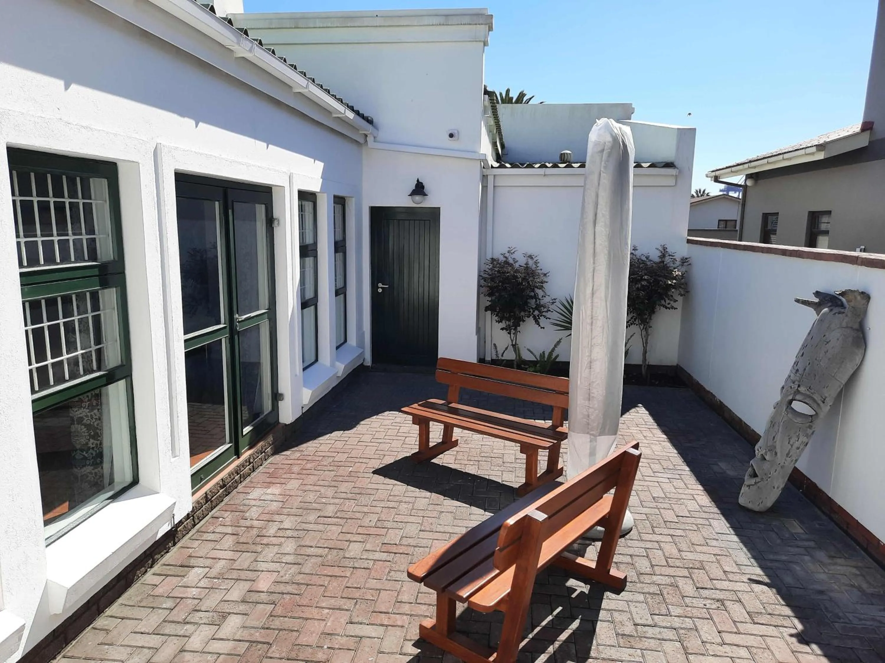 Patio in Langholm Hotel