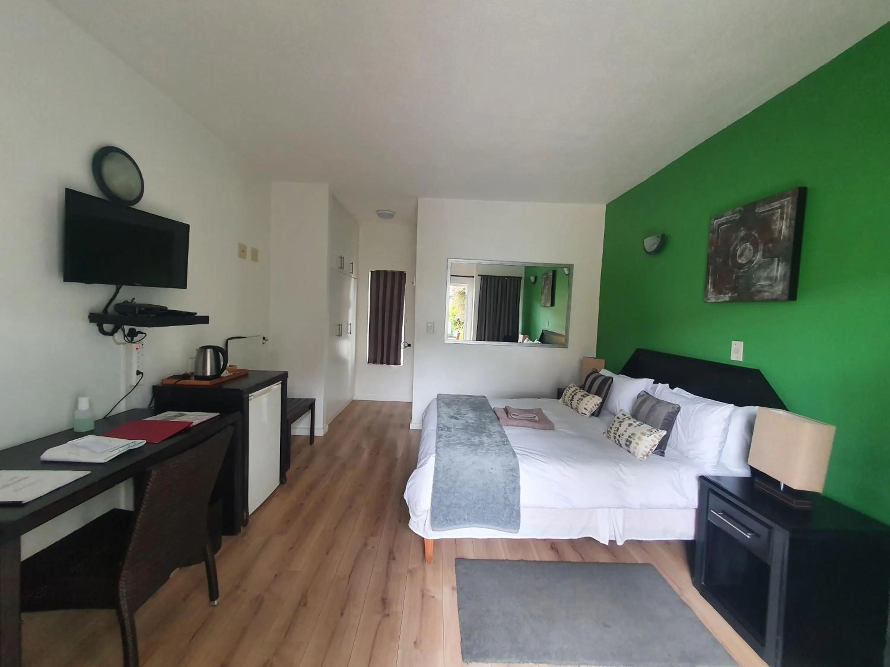 Photo of the whole room in Langholm Hotel