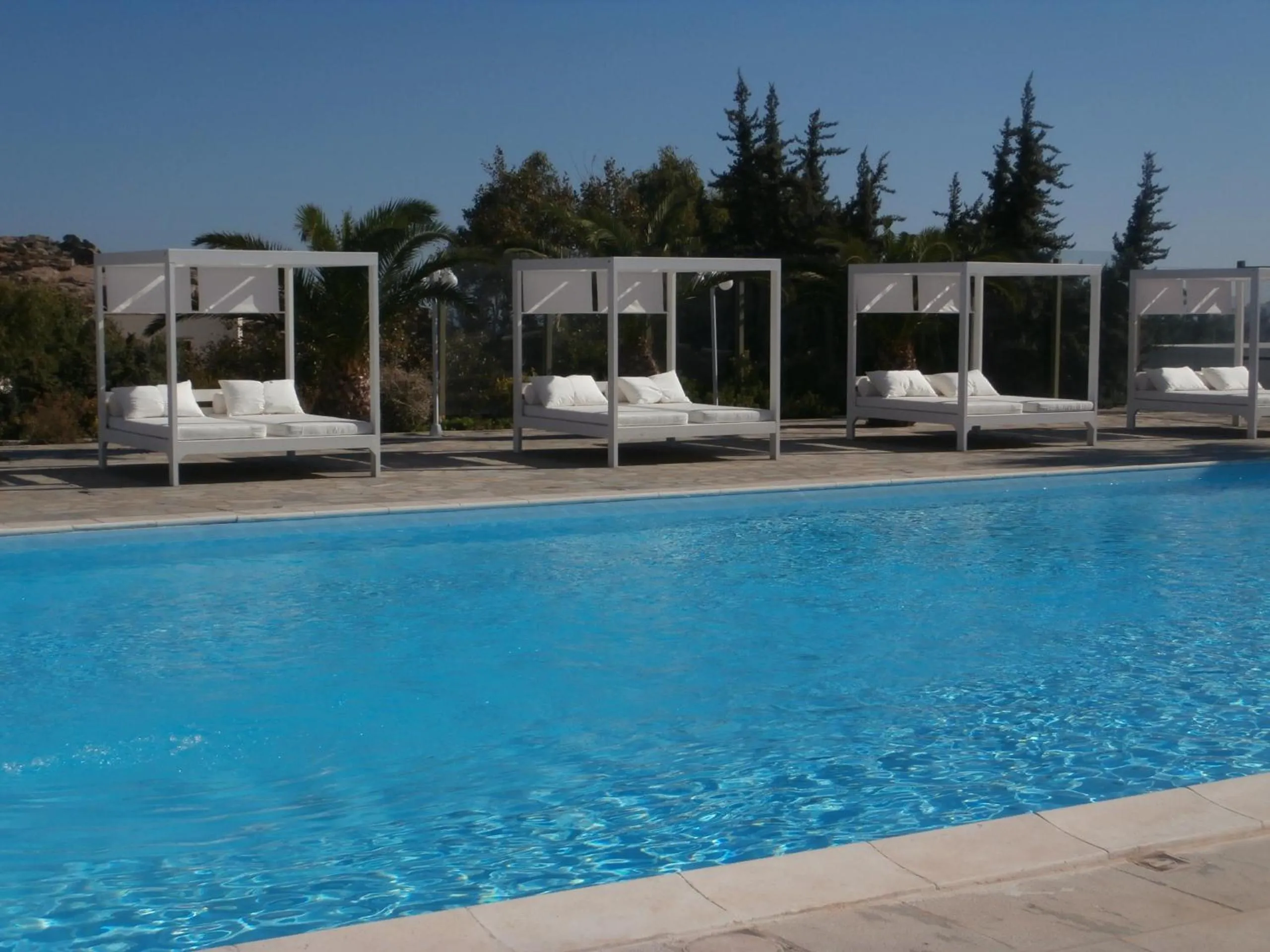 Swimming pool in Kedros Villas