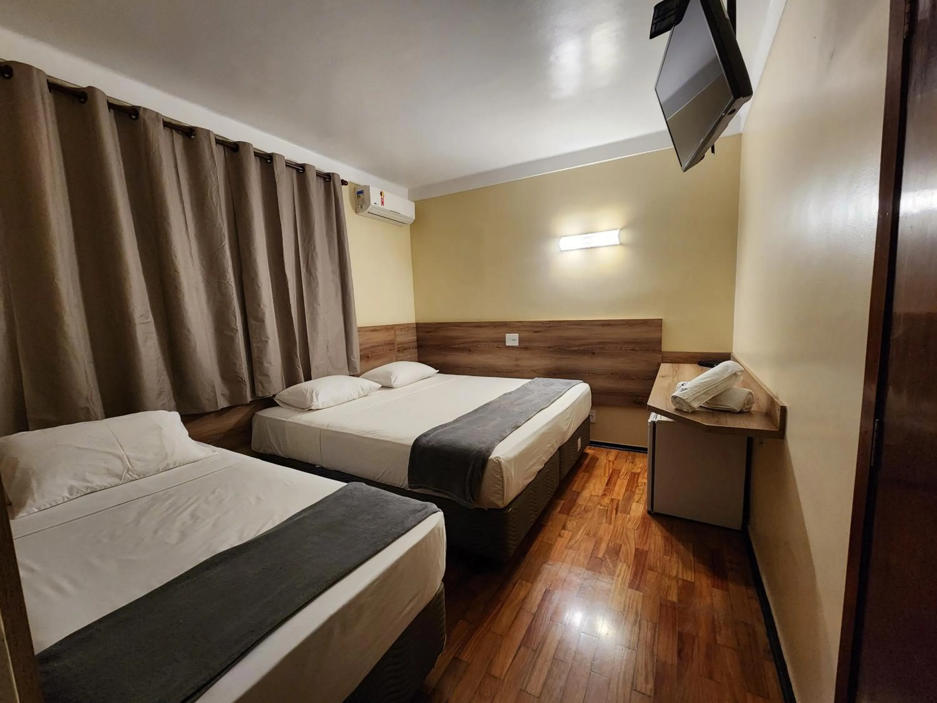 Photo of the whole room, Bed in Aurora Hotel